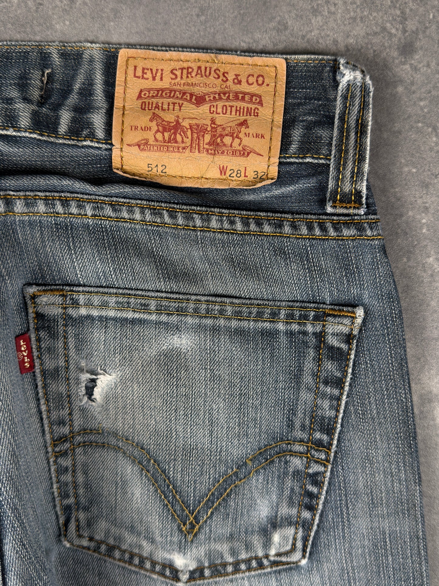 Levi’s bootcut Jeans (W28/L30)