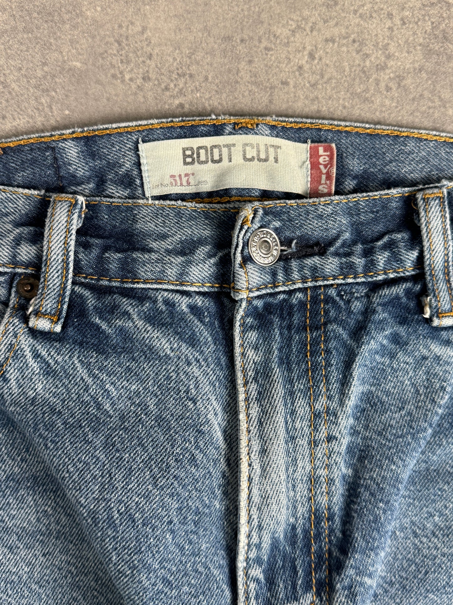 Leviโs bootcut Jeans (W32/L34)