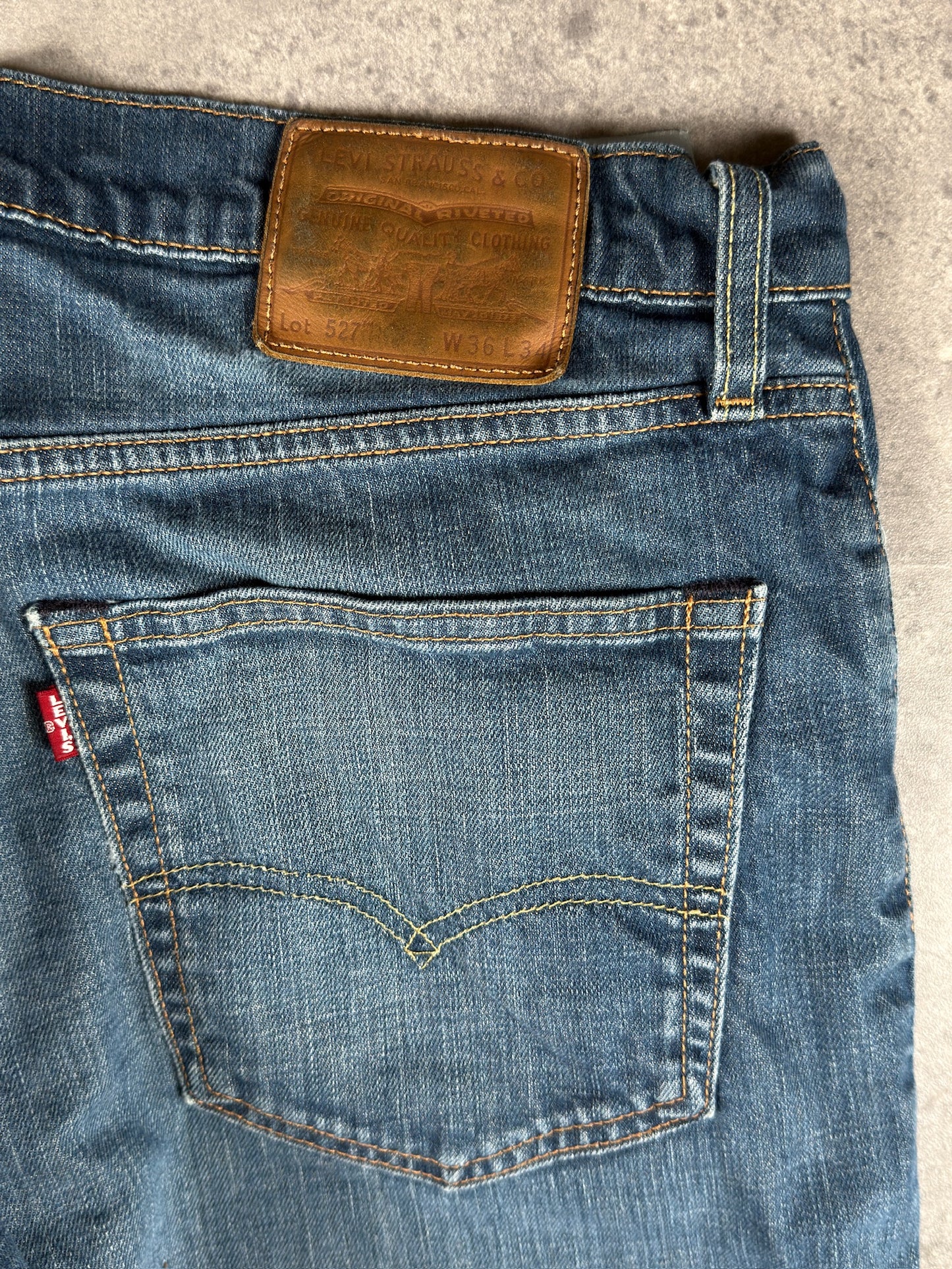 Leviβs bootcut Jeans (W36/L34)