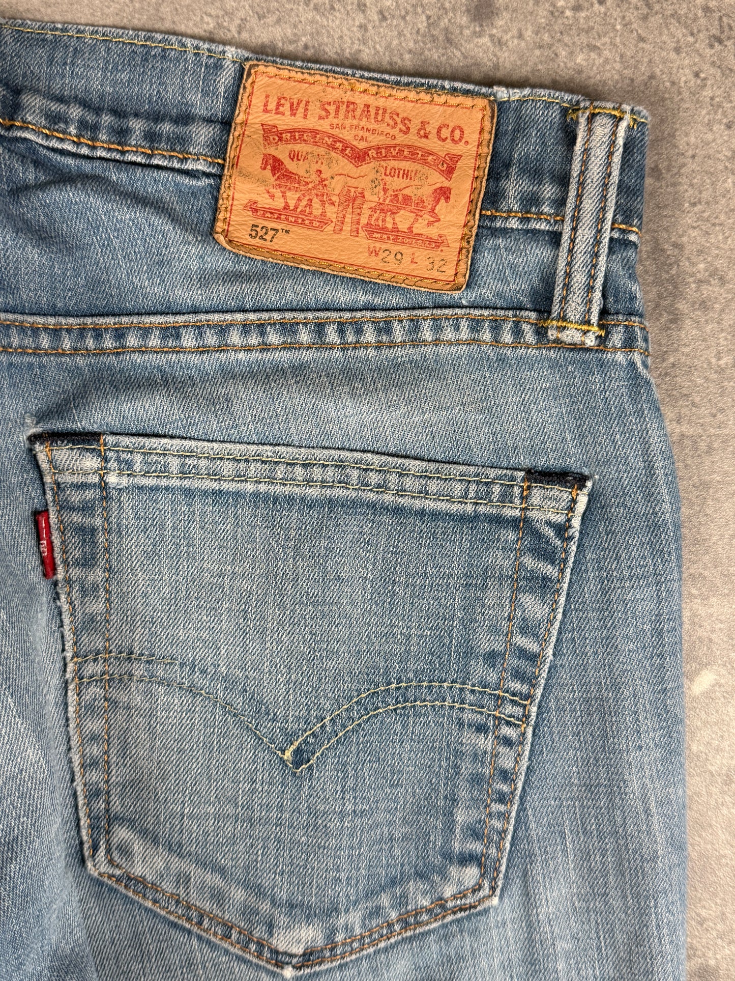 Jean Levi's coupe bootcut (W29/L32)