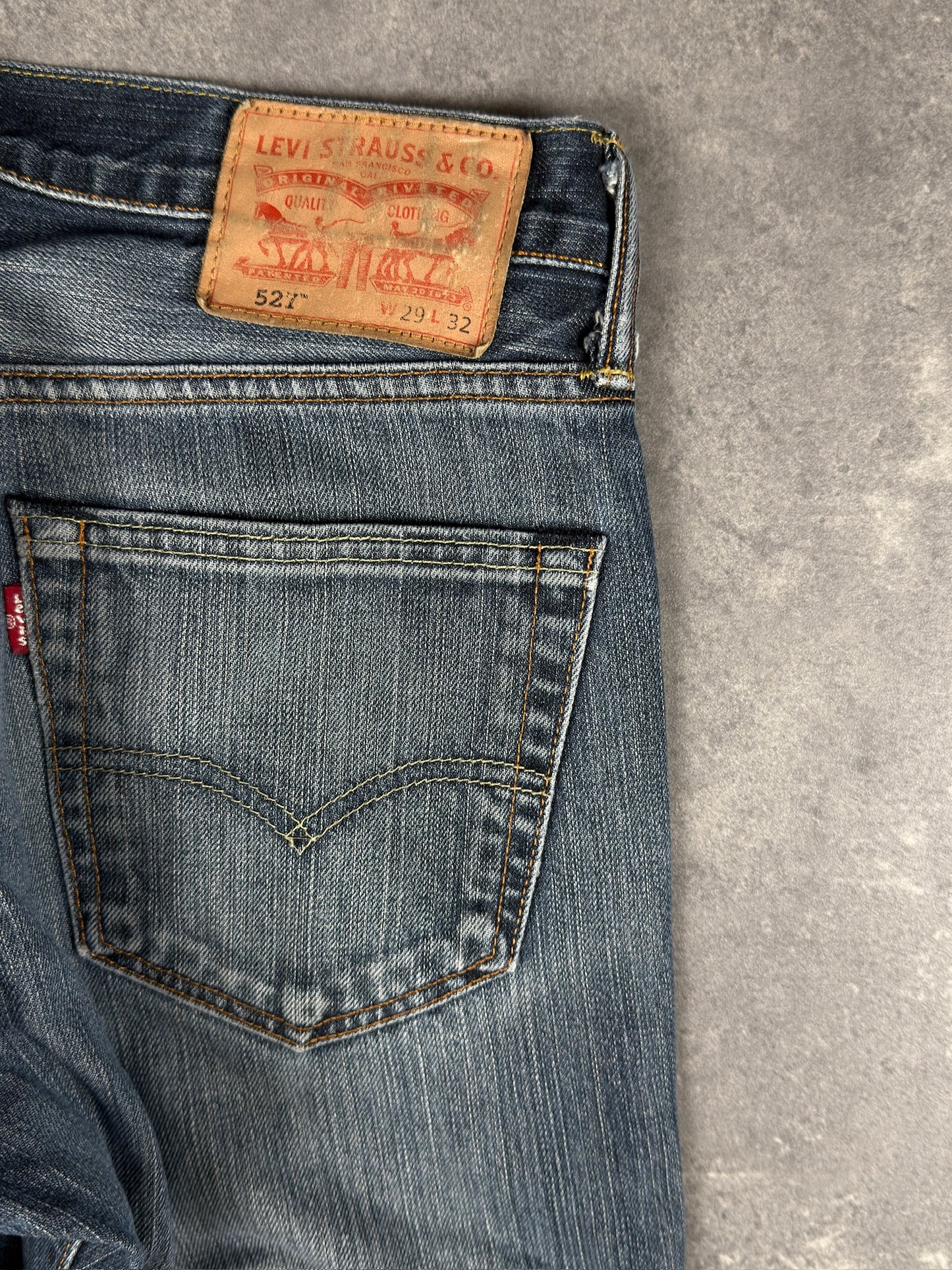 Leviโs bootcut Jeans (W29/L32)