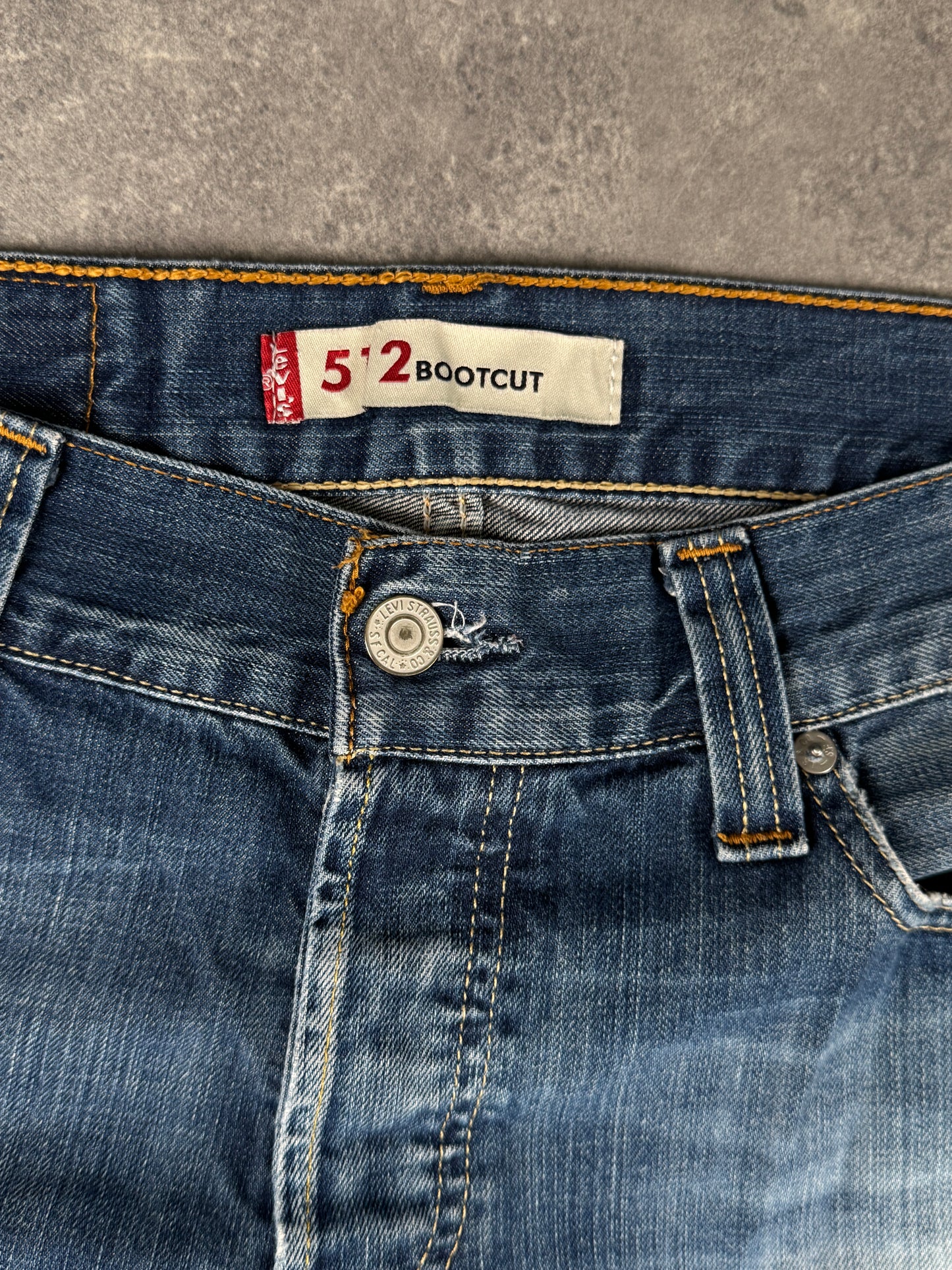 Levi’s bootcut Jeans (W32/L34)