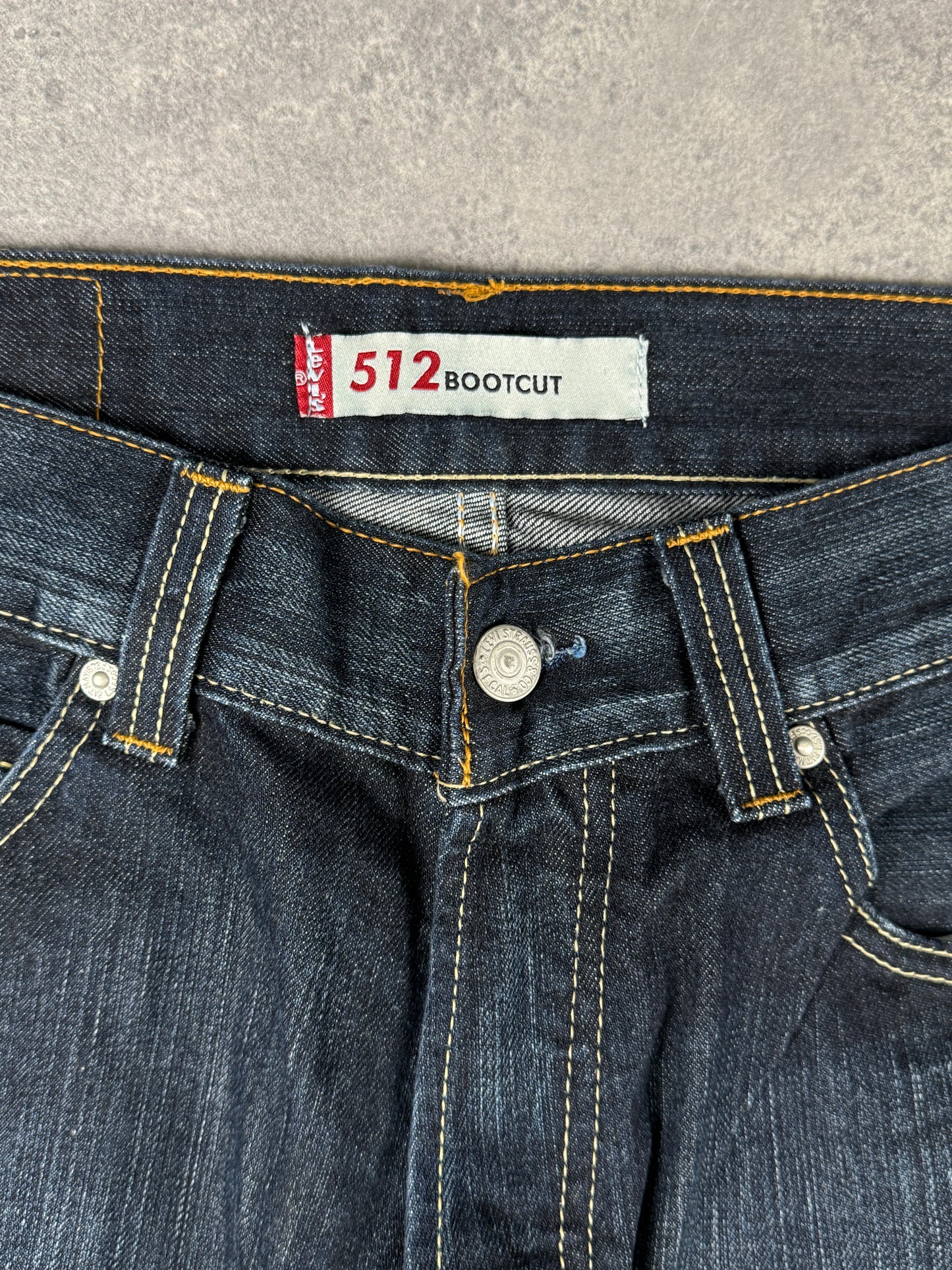Levi’s bootcut Jeans (W32/L34)