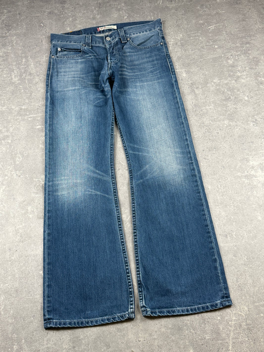 Levi’s bootcut jeans (W33/L32)