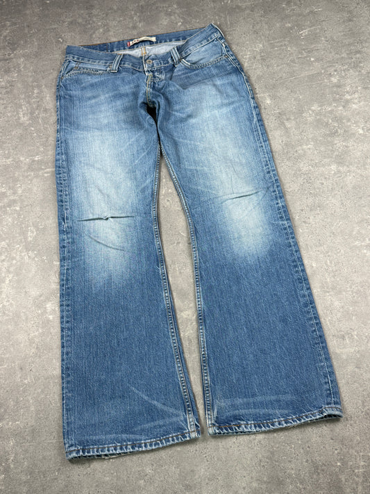 Levi’s bootcut Jeans (W33/L32)