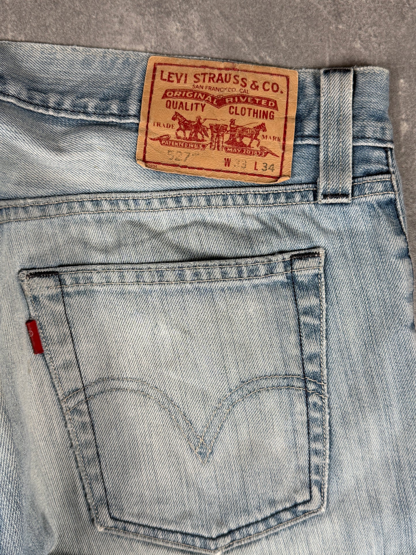 Levi’s bootcut Jeans (W33/L34)