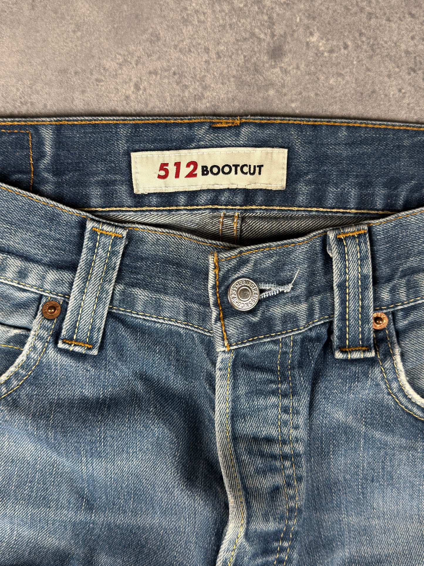 Levi’s bootcut Jeans (W34/L34)
