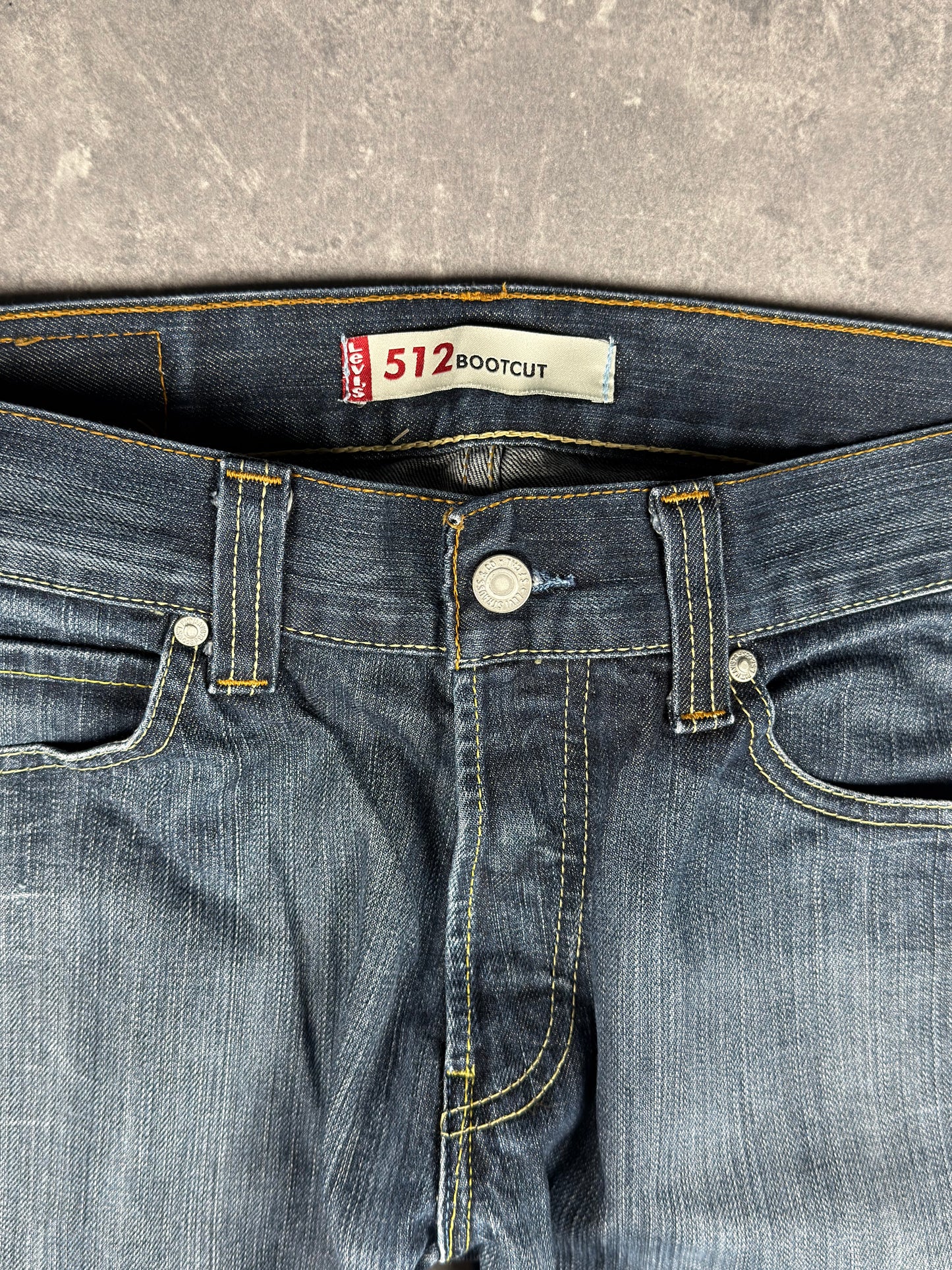 Levi’s bootcut Jeans (W33/L32)