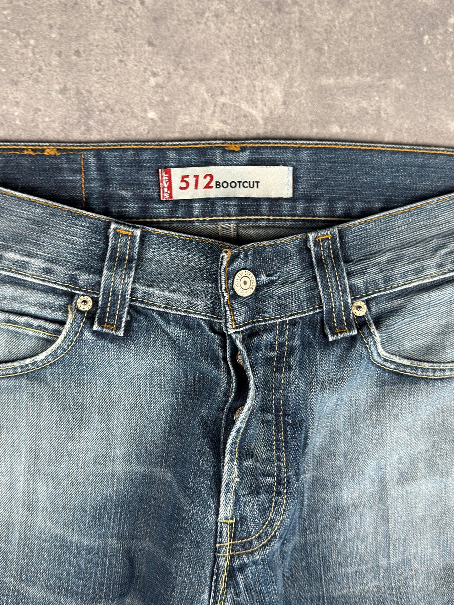 Levi’s bootcut Jeans (W33/L32)