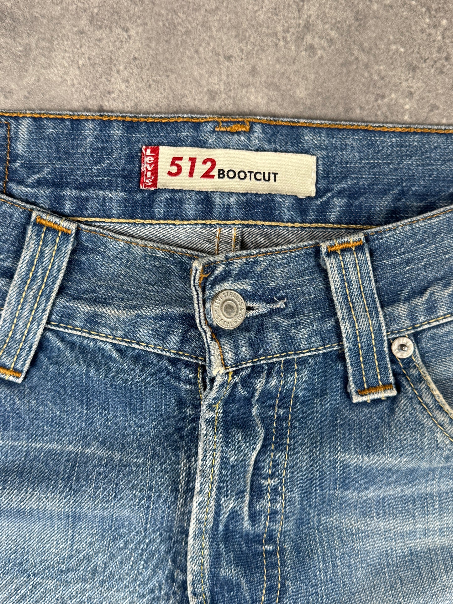 Levi’s bootcut Jeans (W31/L32)