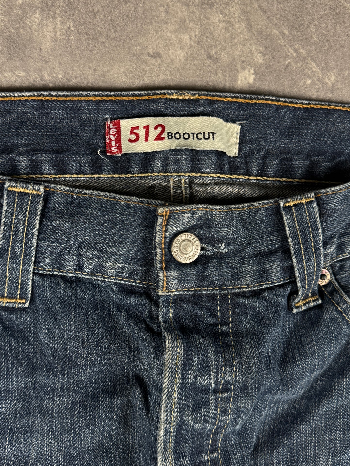 Levi’s bootcut Jeans (W33/L34)