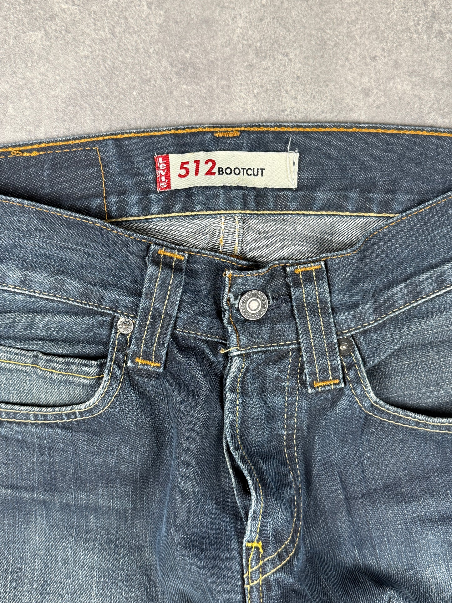 Levi’s bootcut Jeans (W29/L34)