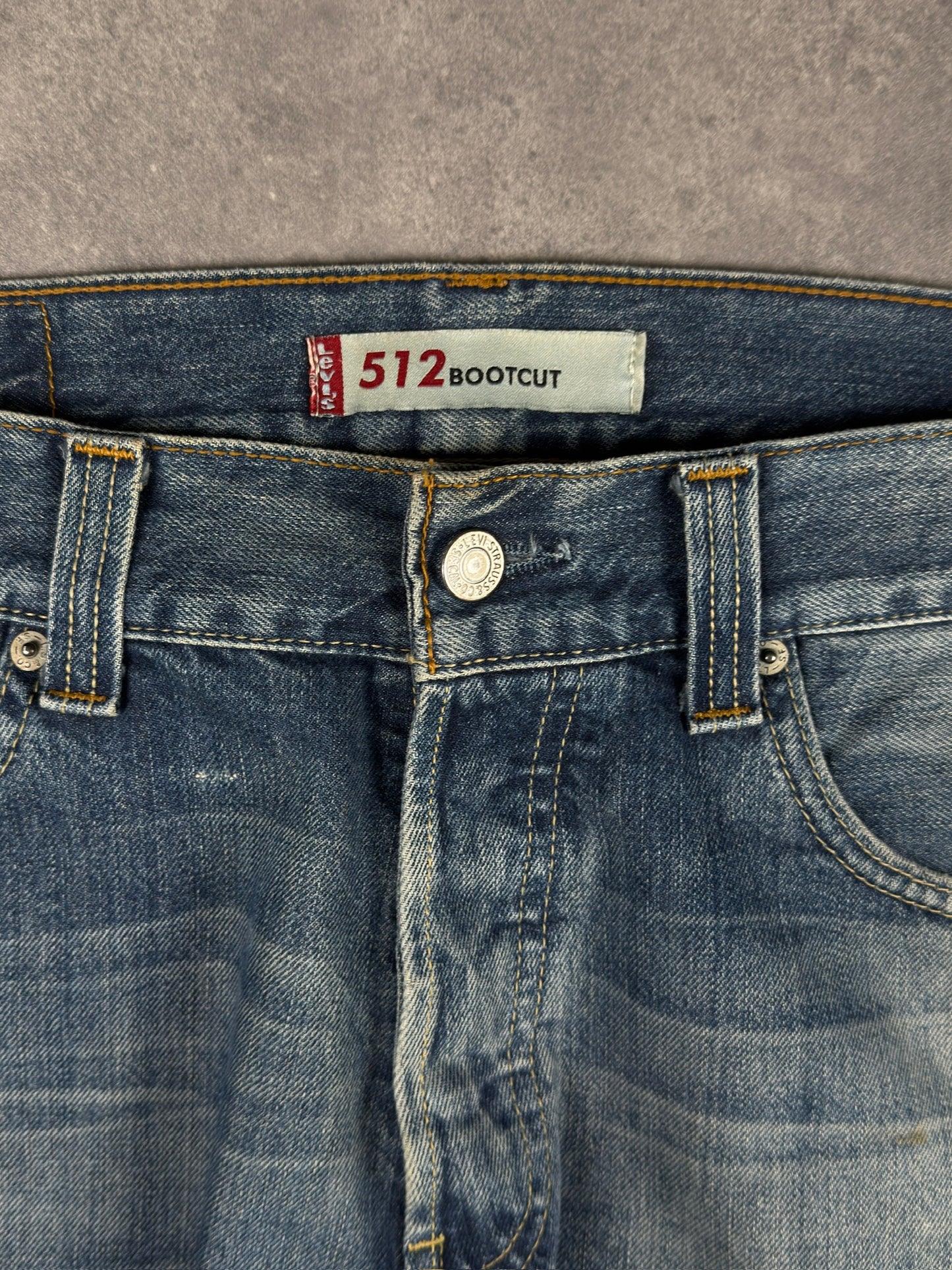 Levi’s bootcut Jeans (W34/L32)