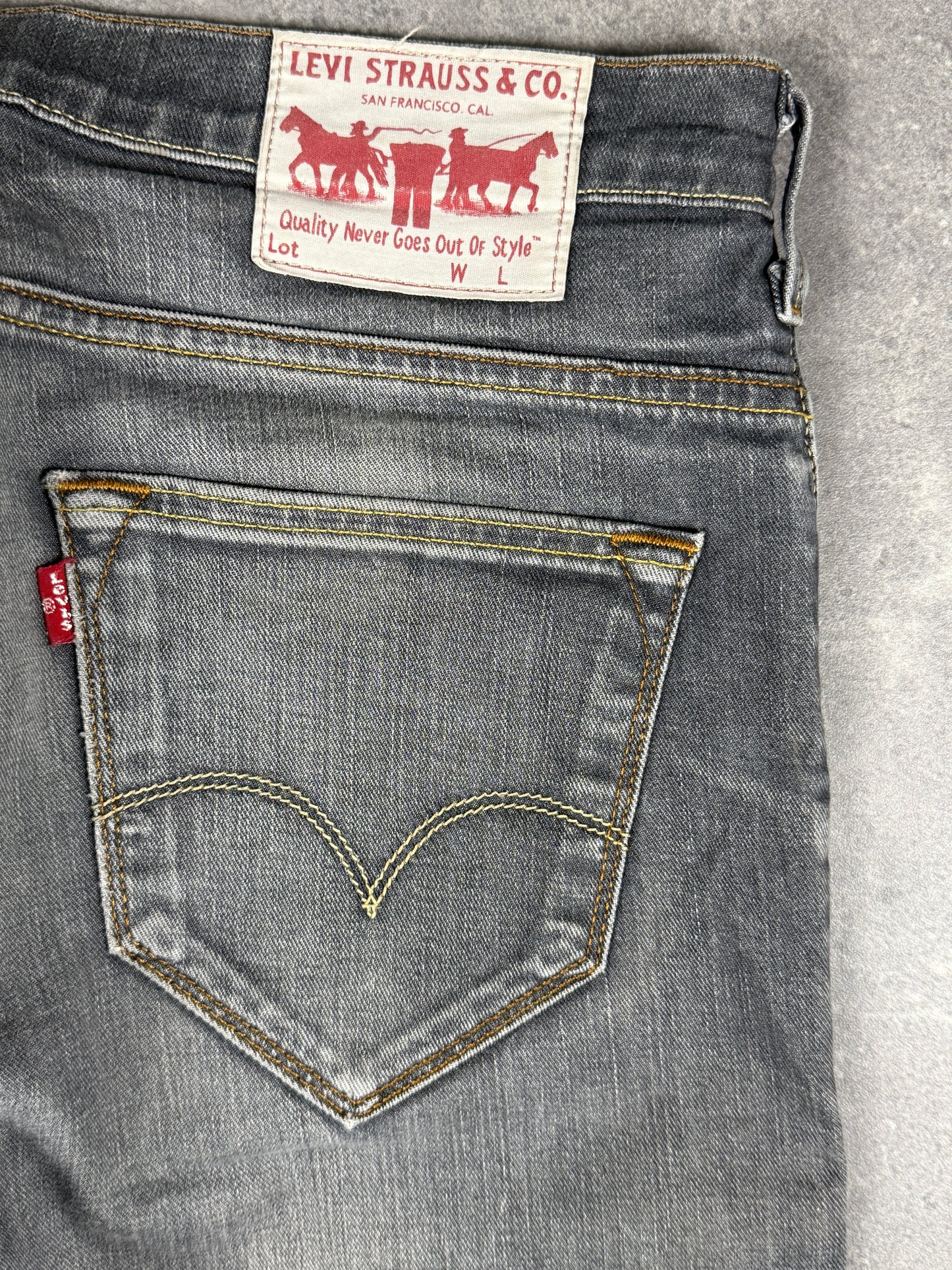 Levi’s bootcut Jeans (W31/L34)