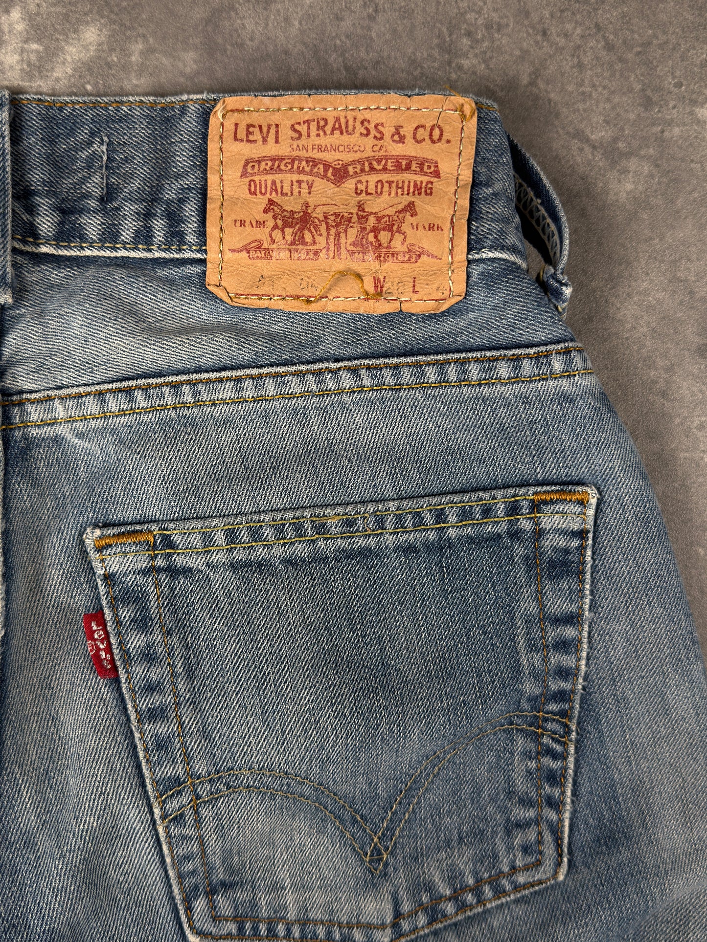 Levi’s bootcut Jeans (W26/L30)