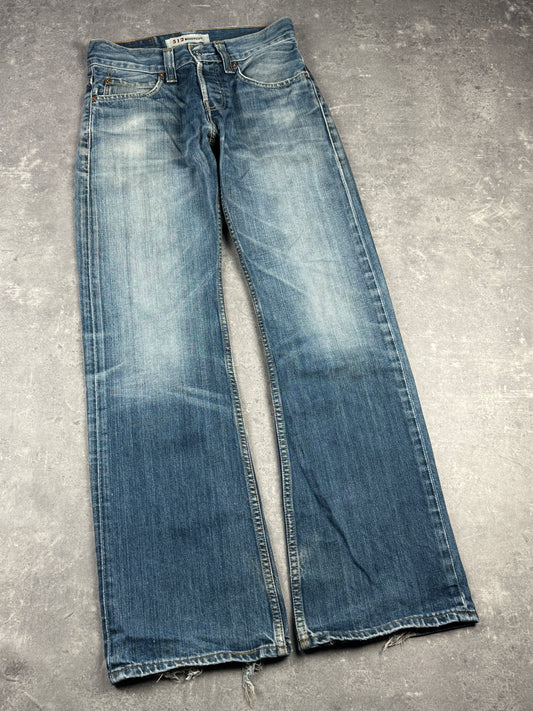 Levi’s bootcut jeans (W28/L32)