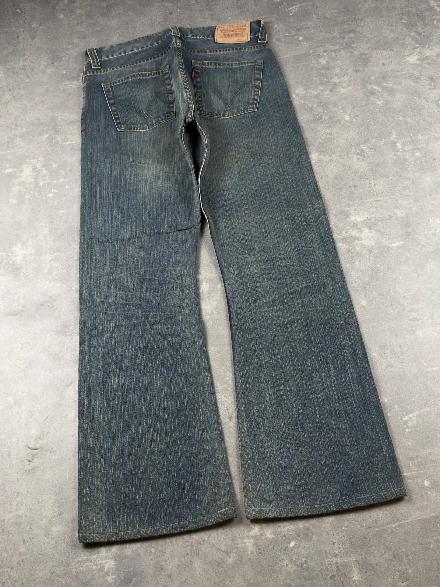Levi’s bootcut Jeans (W33/L32-L34)