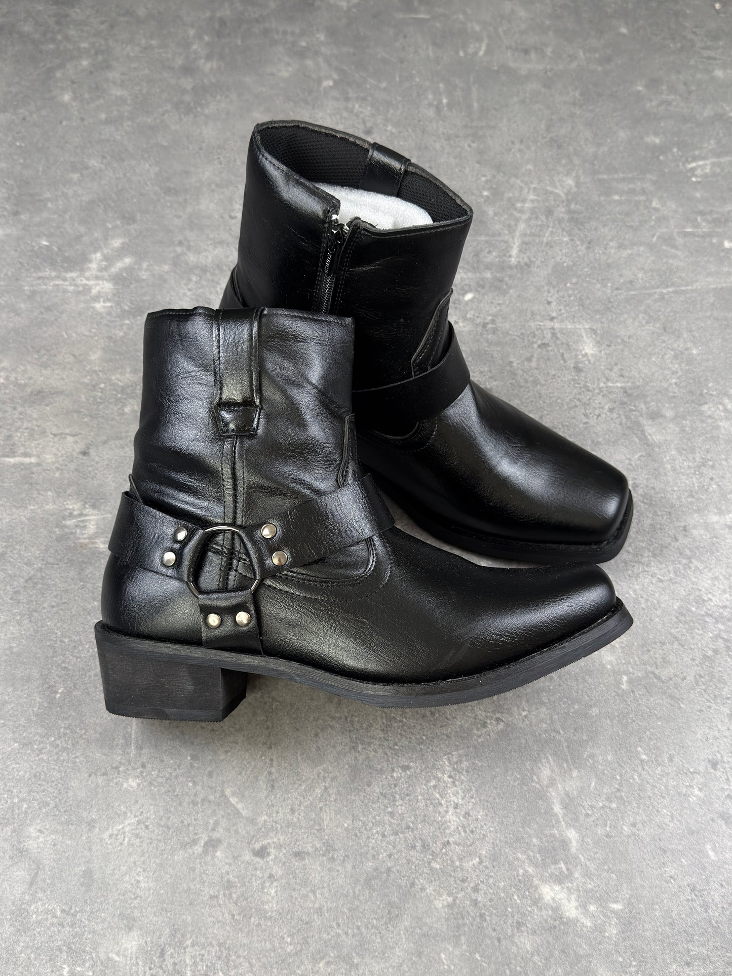 Harness Boots (43)