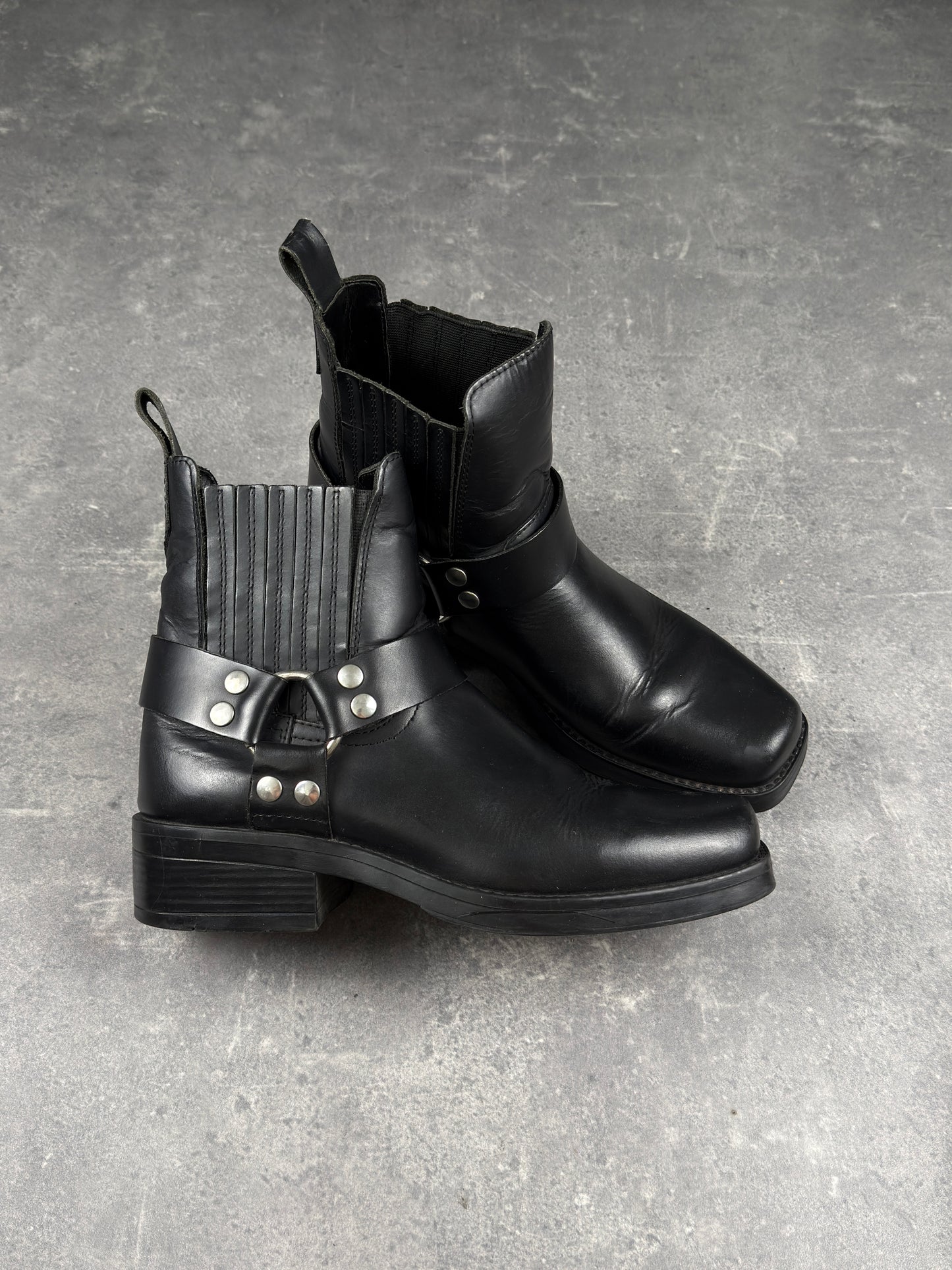 Harness Boots (43)