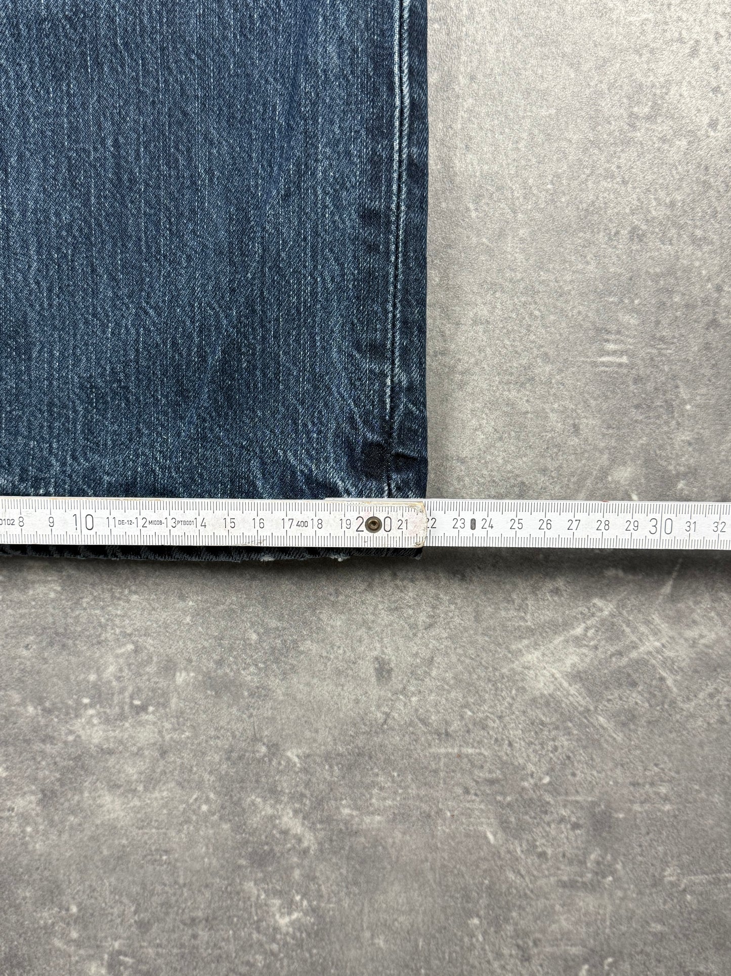 Levi’s bootcut Jeans (W28/L30-32)
