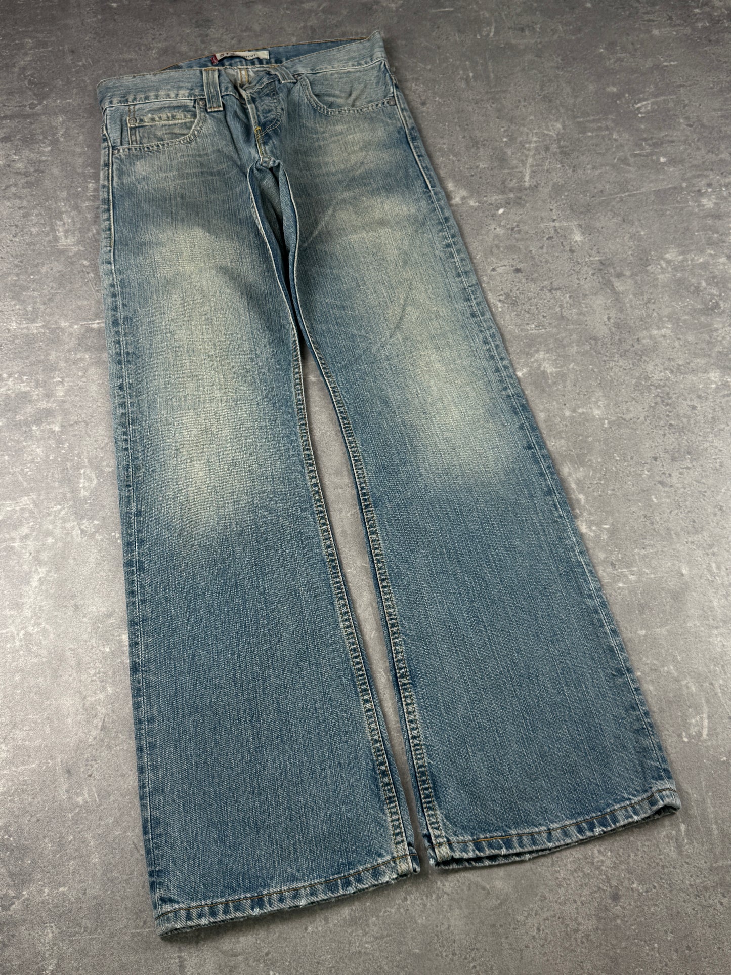 Levi’s bootcut Jeans (W29/L32)