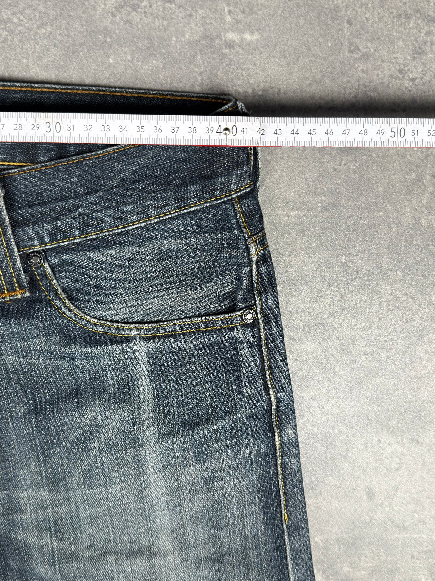 Levi’s bootcut (W31/L34)