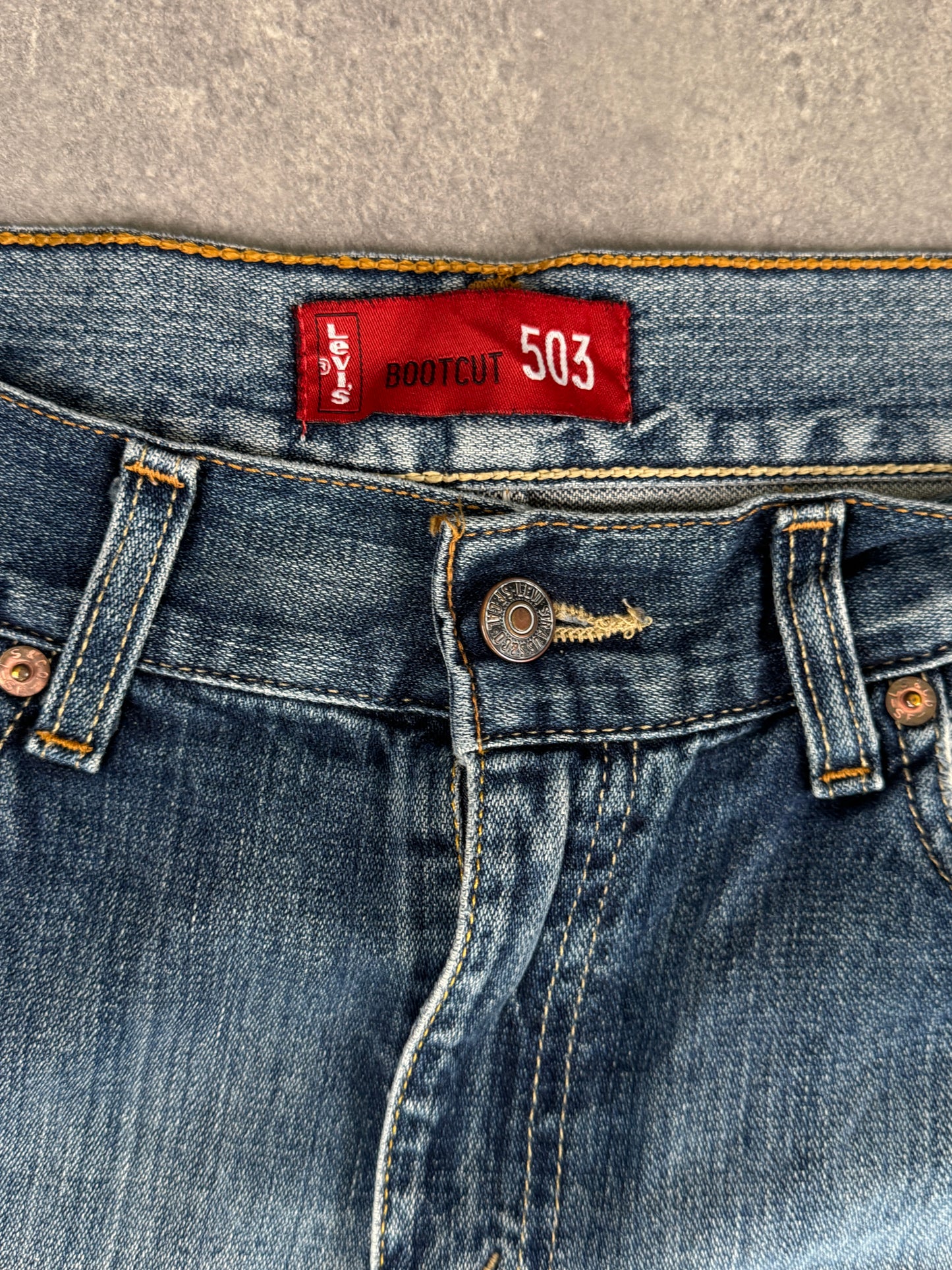 Levi’s bootcut Jeans (W33/L32)