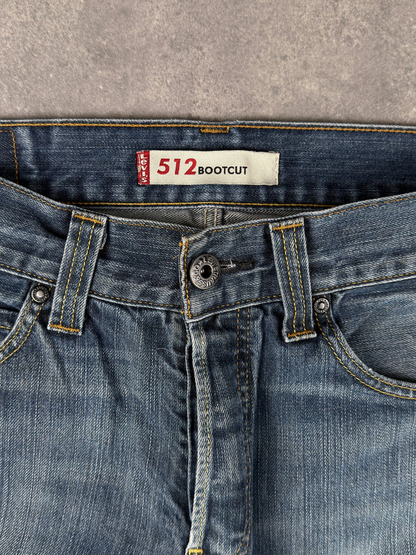 Levi’s bootcut Jeans (W34/L32)