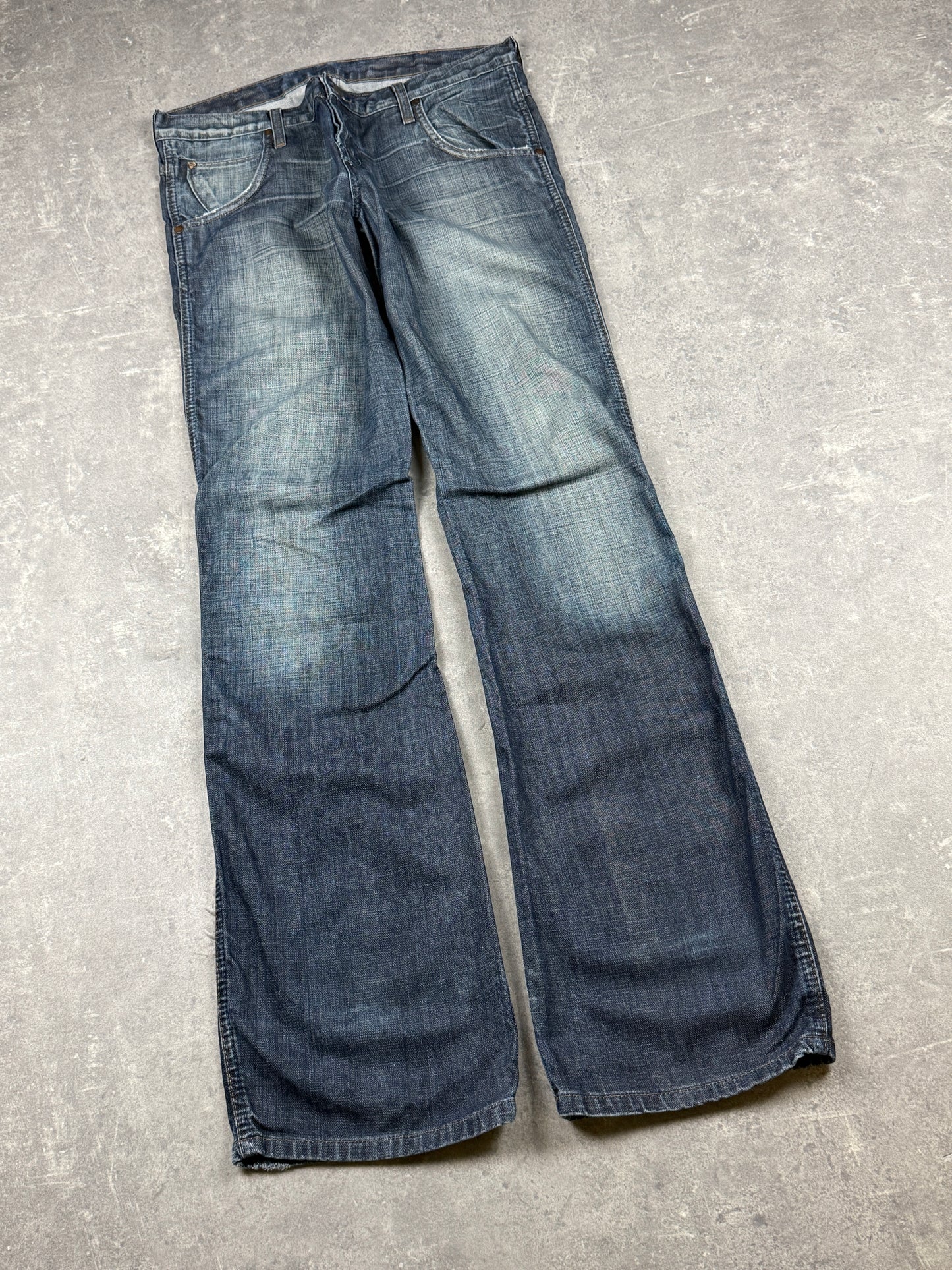 Wrangler bootcut Jeans (W32/L36)