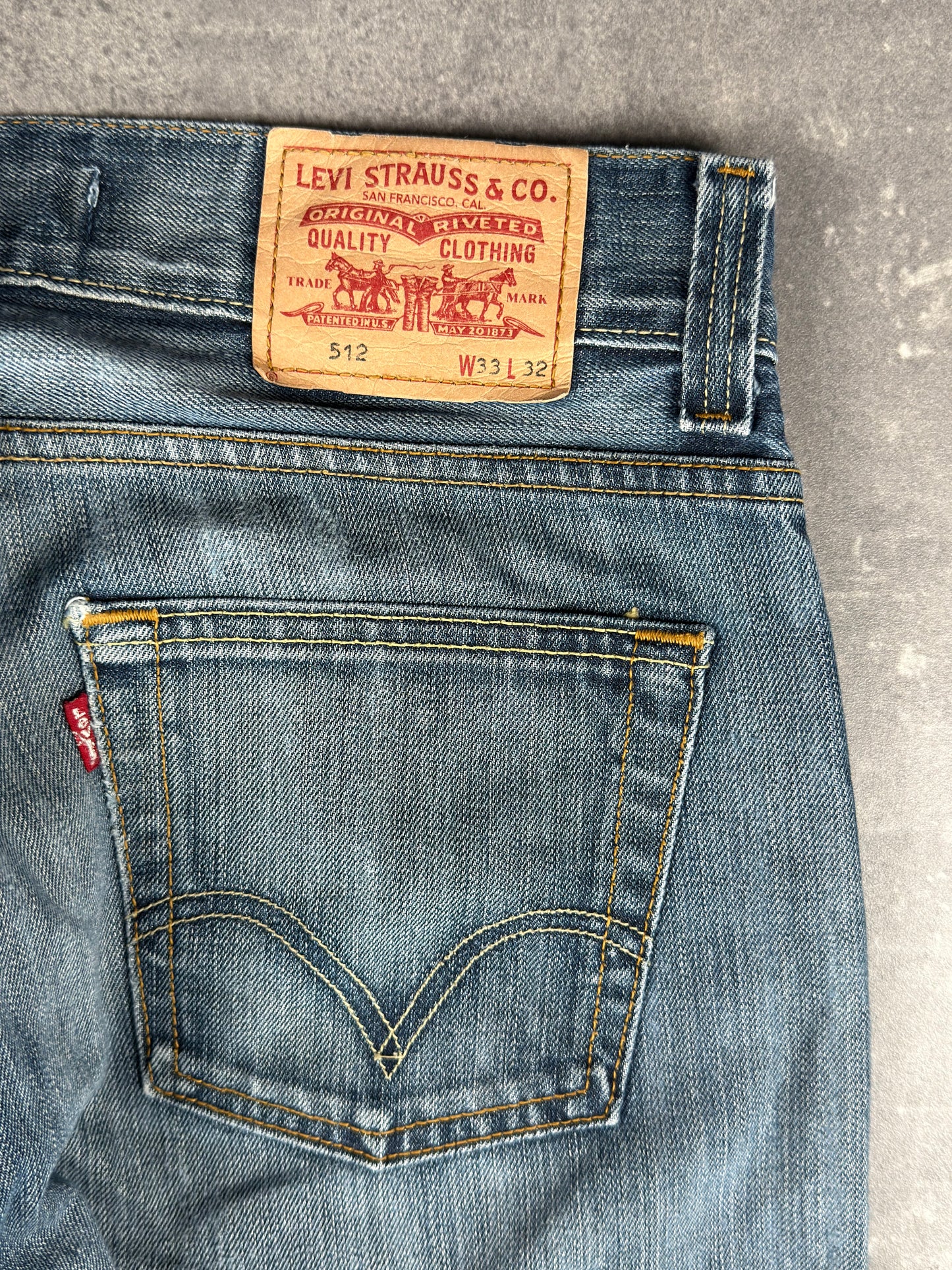 Levi’s bootcut Jeans (W33/L32)