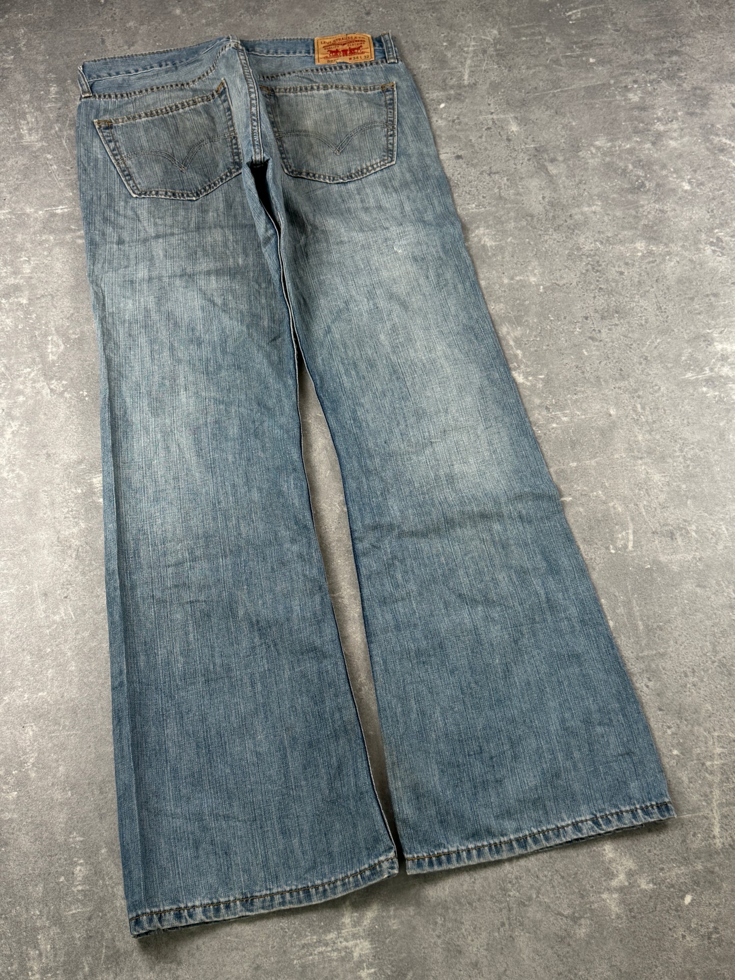 Levi’s bootcut Jeans (W34/L34)