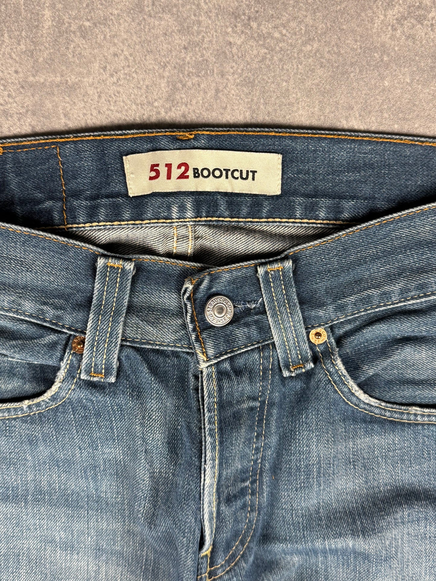 Levi’s bootcut Jeans (W29/L32)