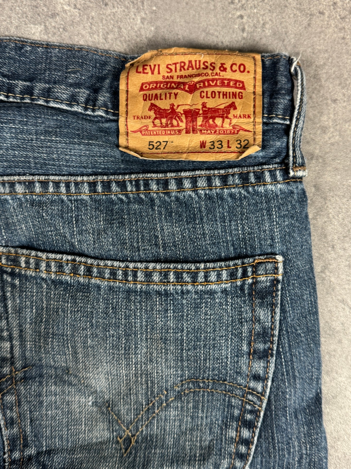 Levi’s bootcut Jeans (W33/L32)