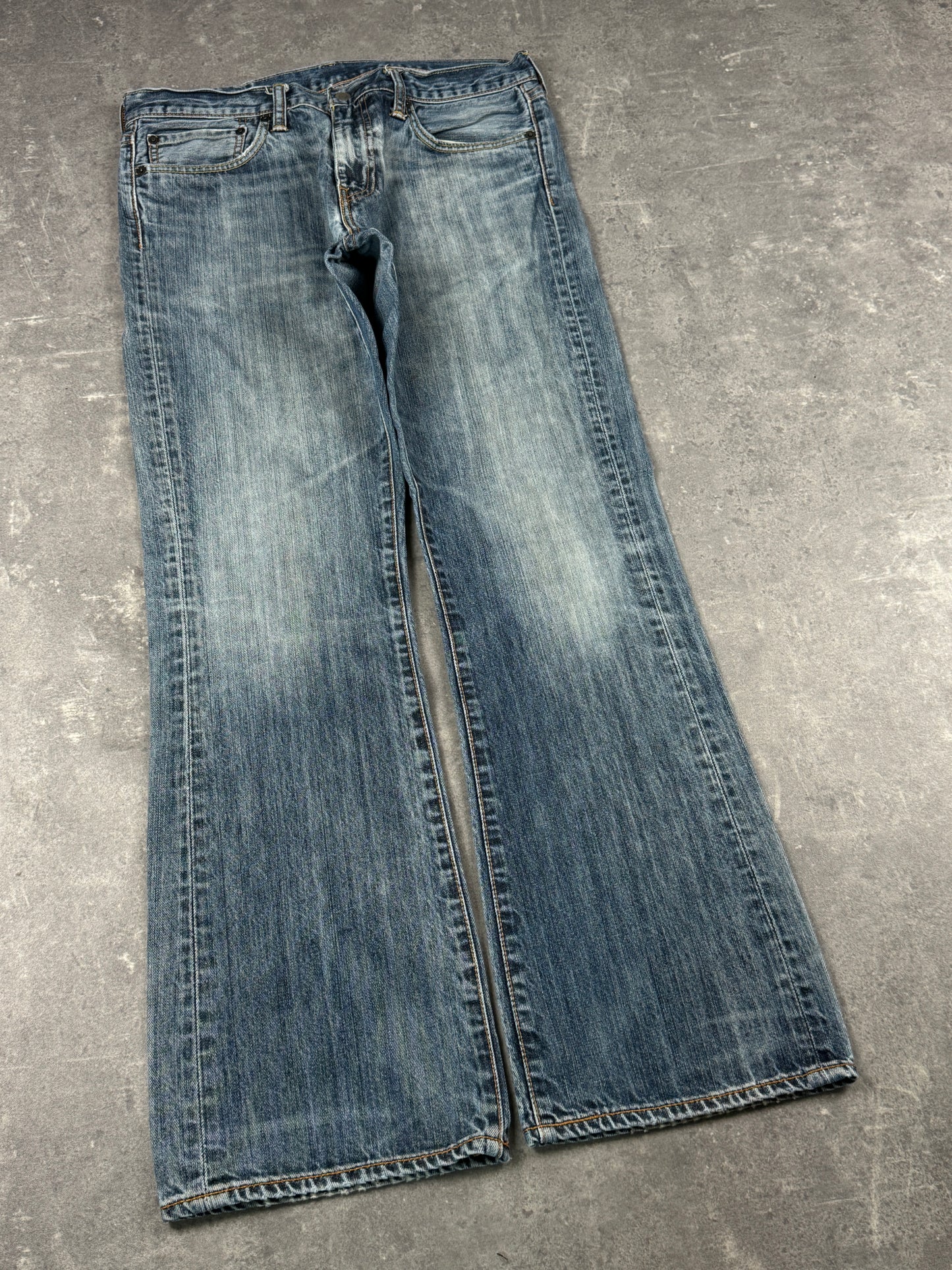 Levi’s bootcut Jeans (W33/L32)