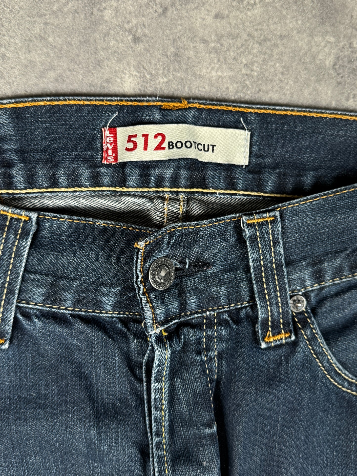 Levi’s bootcut Jeans (W34/L34)