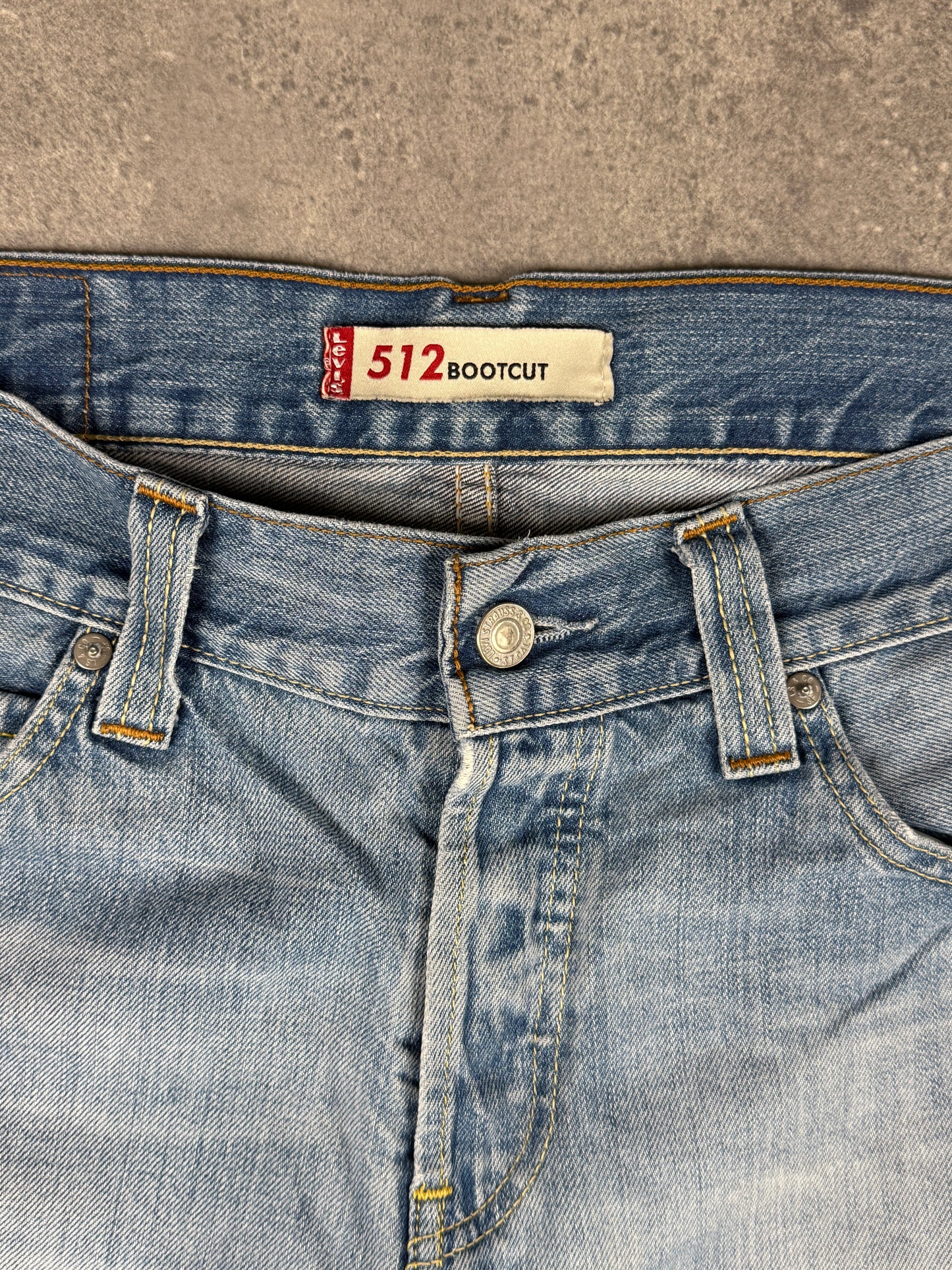 Levi’s bootcut Jeans (W33/L36)