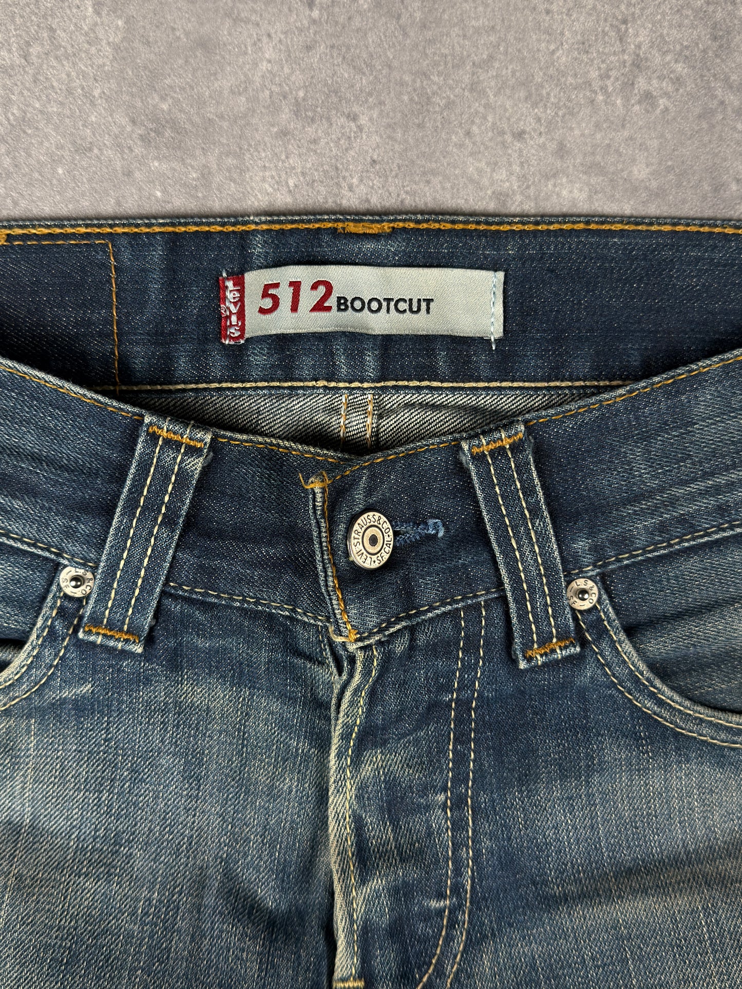 Levi’s bootcut Jeans (W29/L28)