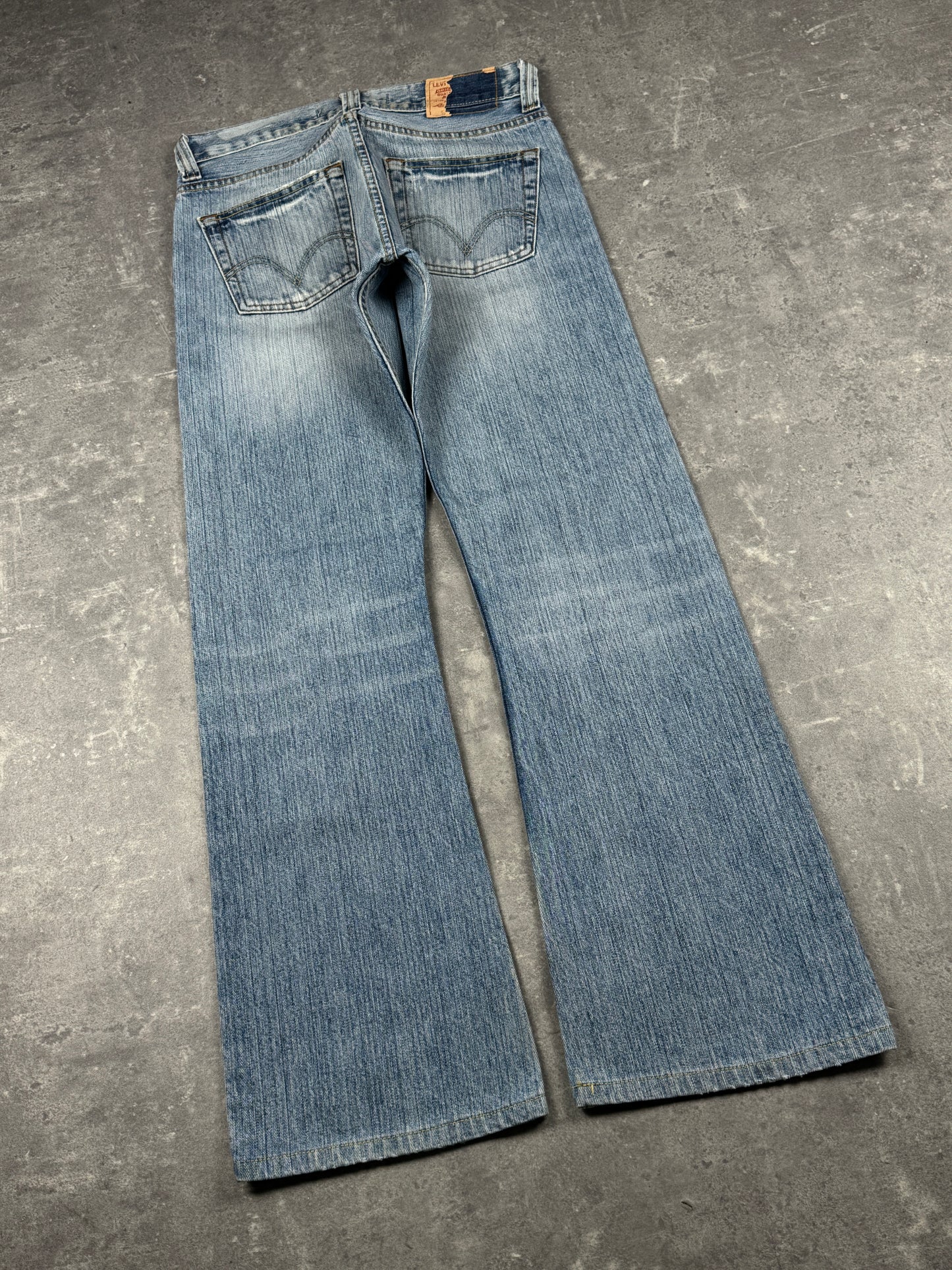 Levi’s bootcut Jeans (W29/L32)