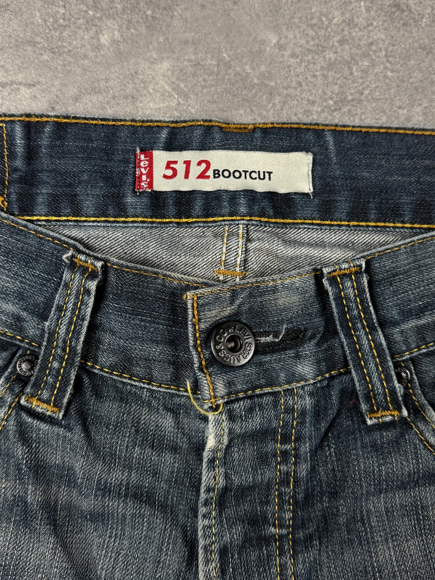 Levi’s bootcut Jeans (W33/L32)