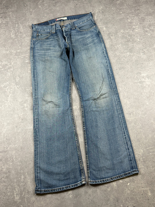 Levi’s bootcut jeans (W33/L32)