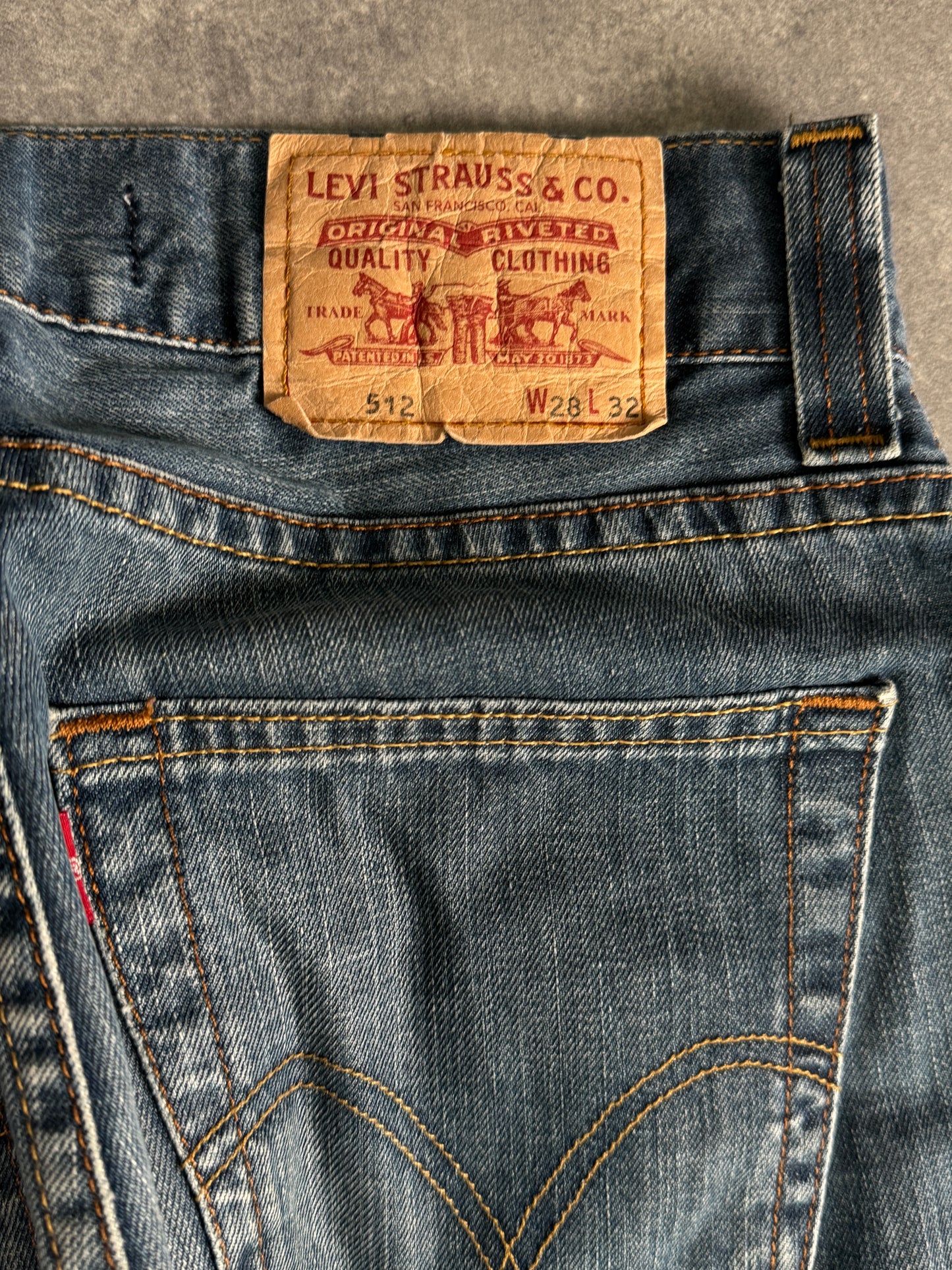 Levi’s bootcut Jeans (W28/L30)