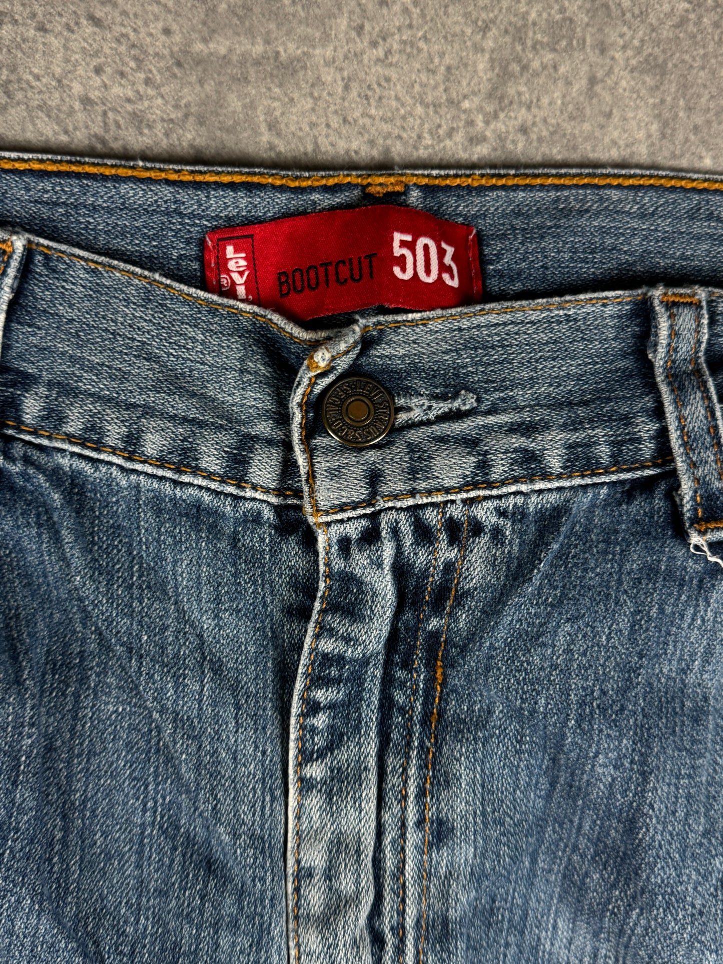 Levi’s bootcut Jeans (W38/L34)