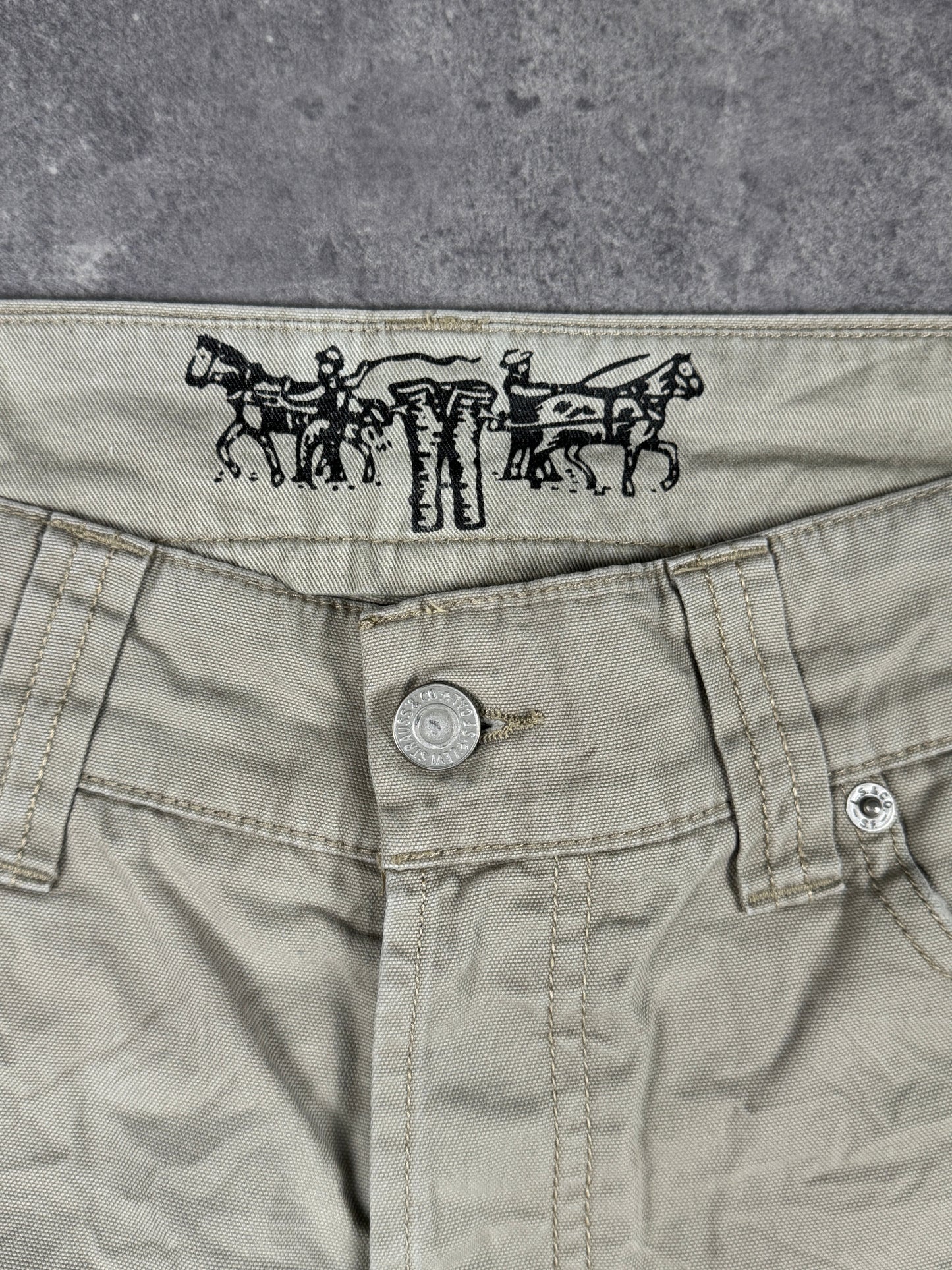 Levi’s bootcut jeans (W34/L32)