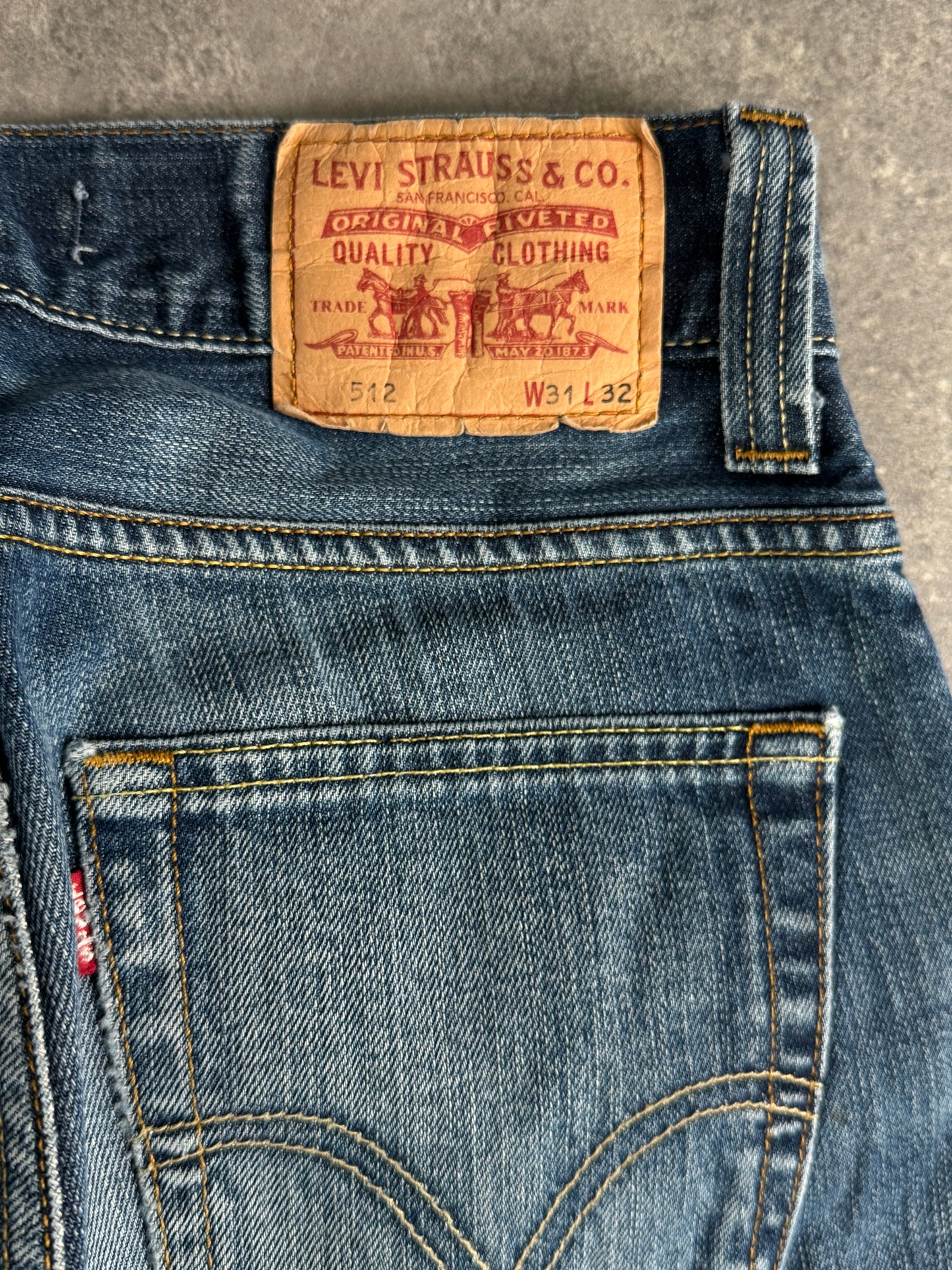 Levi’s bootcut Jeans (W29/L32)