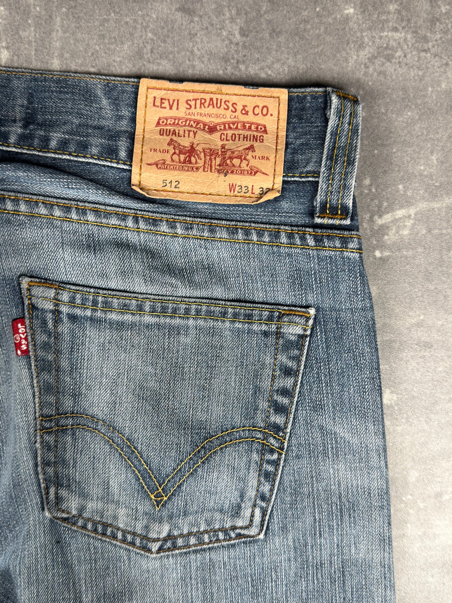Levi’s bootcut Jeans (W33/L32)