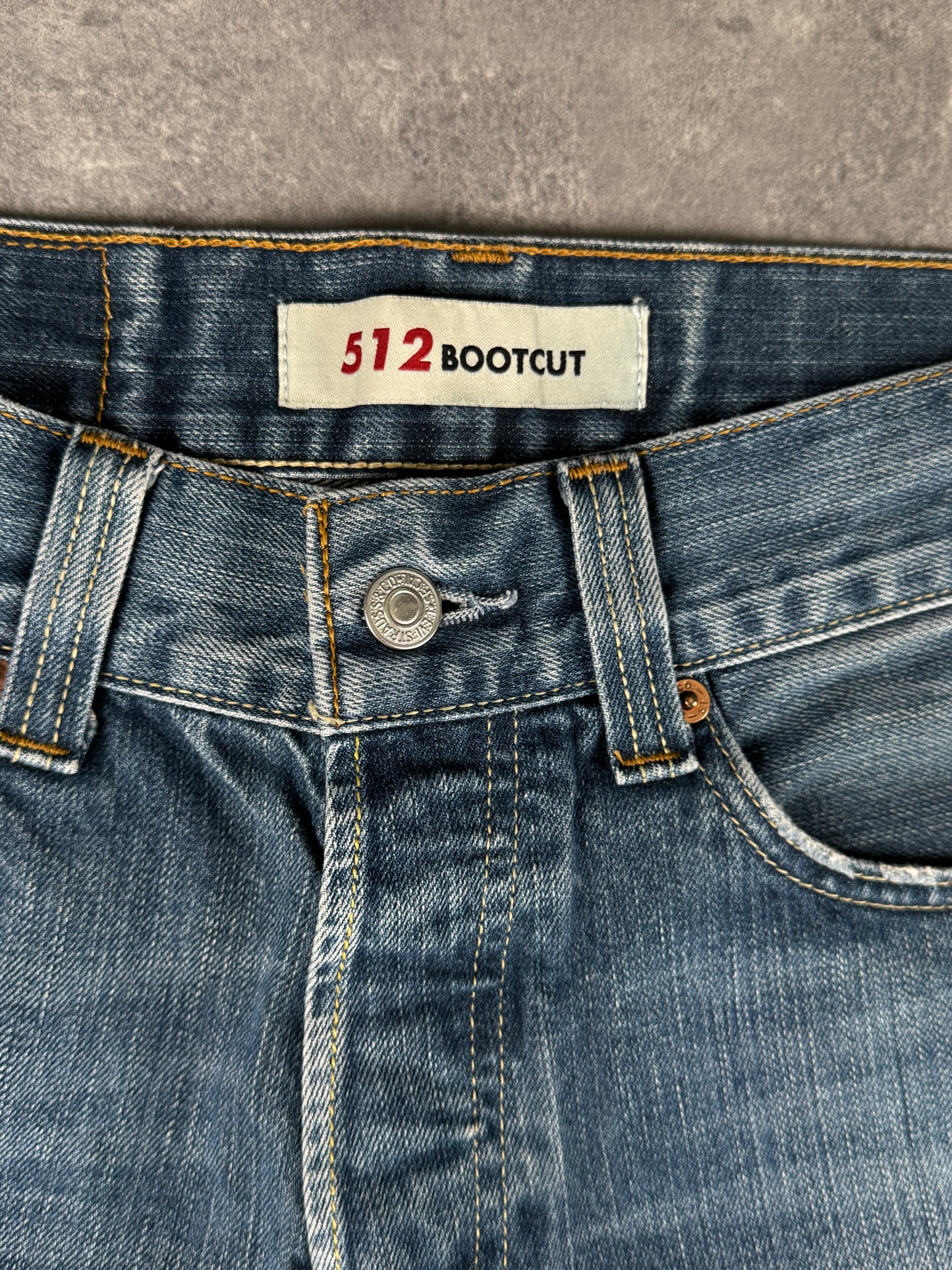 Levi’s bootcut Jeans (W30/L30)