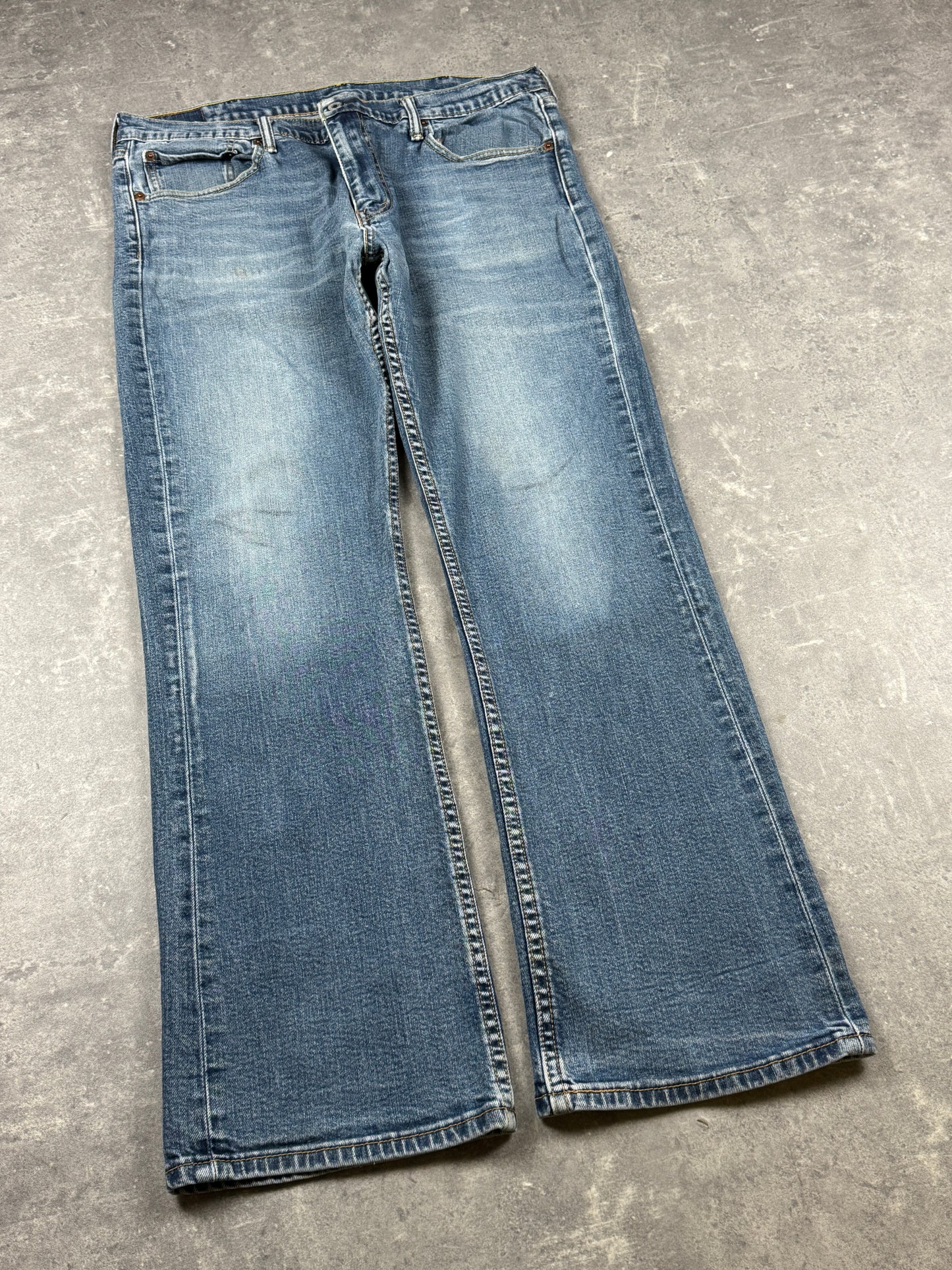 Levi’s bootcut jeans (W38/L32)