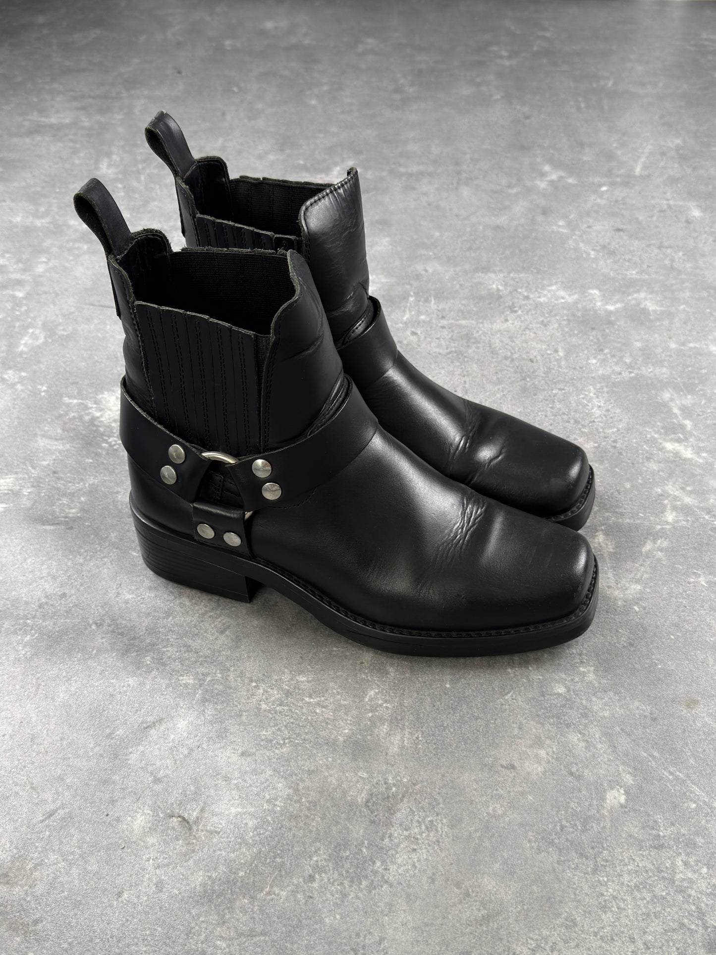 Harness Boots (43)