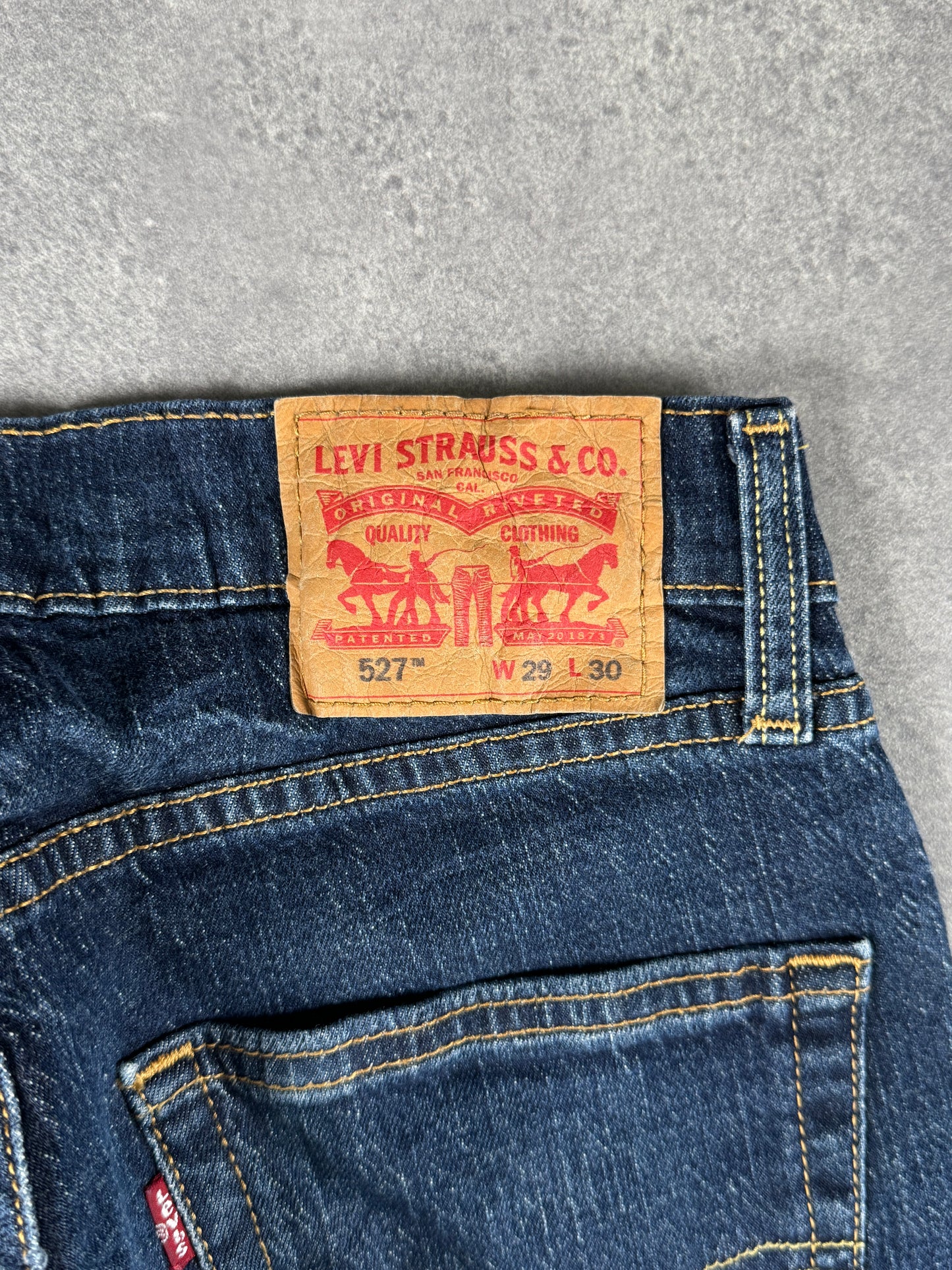 Levi’s bootcut Jeans (W28/L30)
