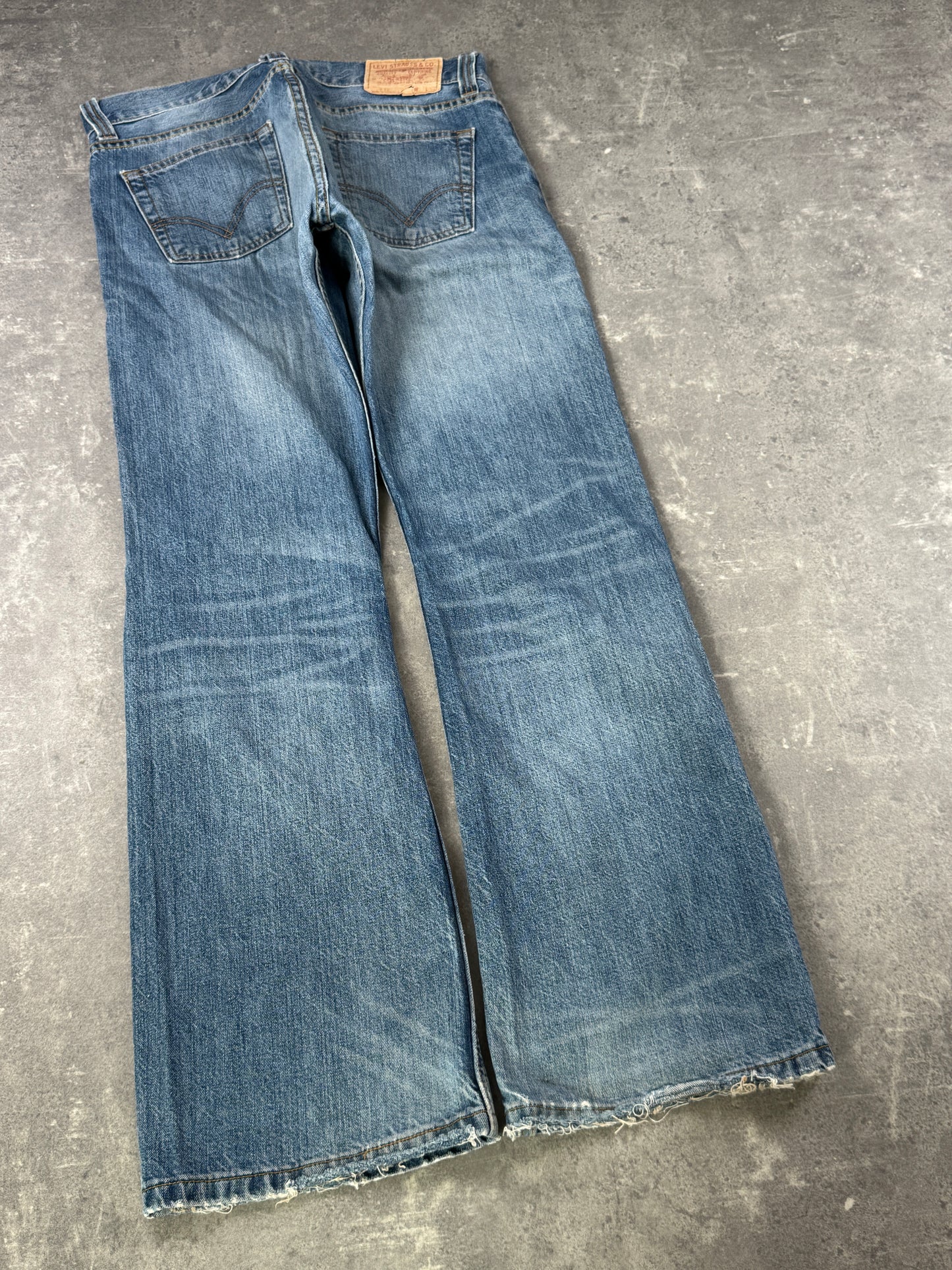 Levi’s bootcut Jeans (W33/L32)